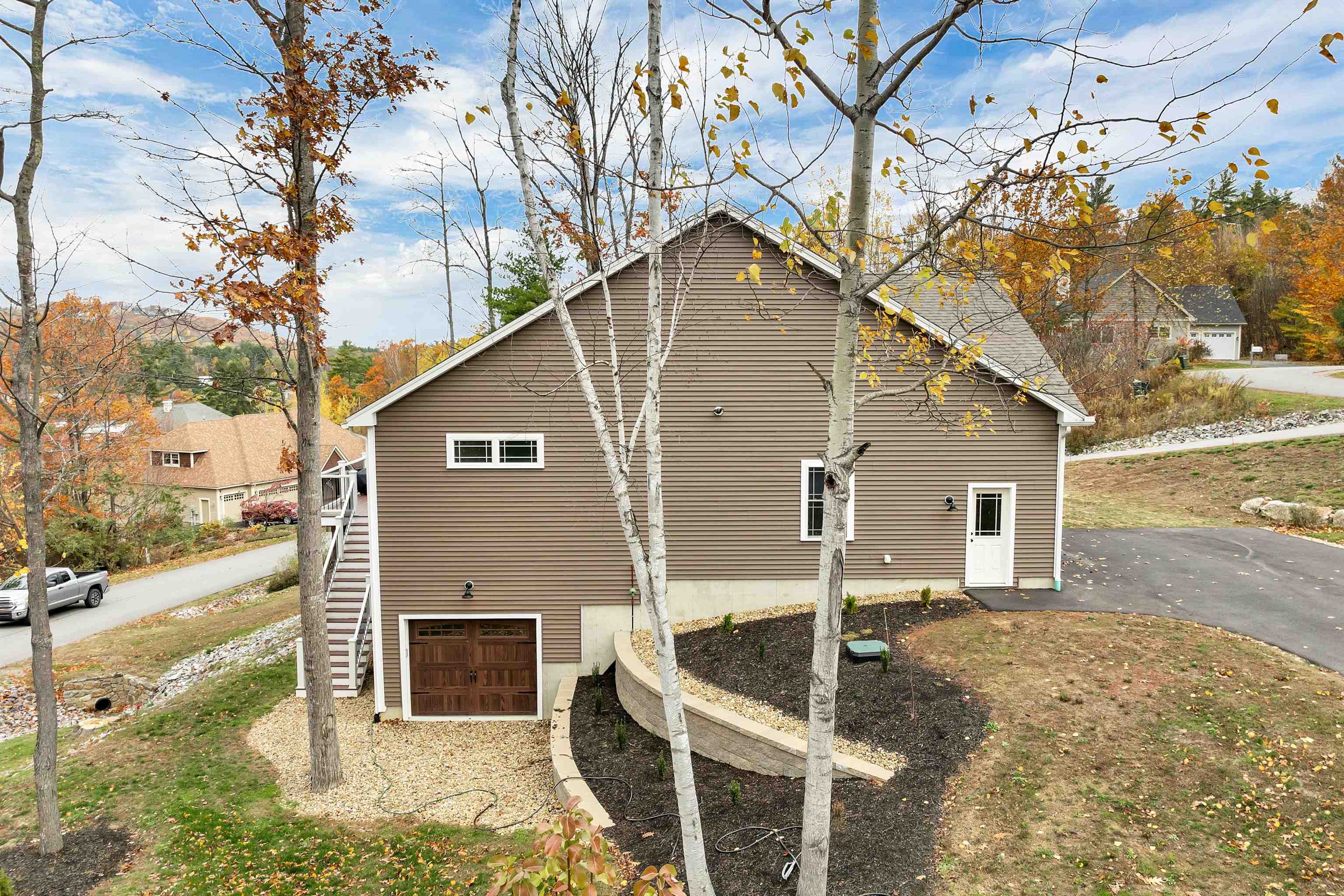 Laconia, New Hampshire, 03246, United States, 4 Bedrooms Bedrooms, ,4 BathroomsBathrooms,Residential,Active,1985603