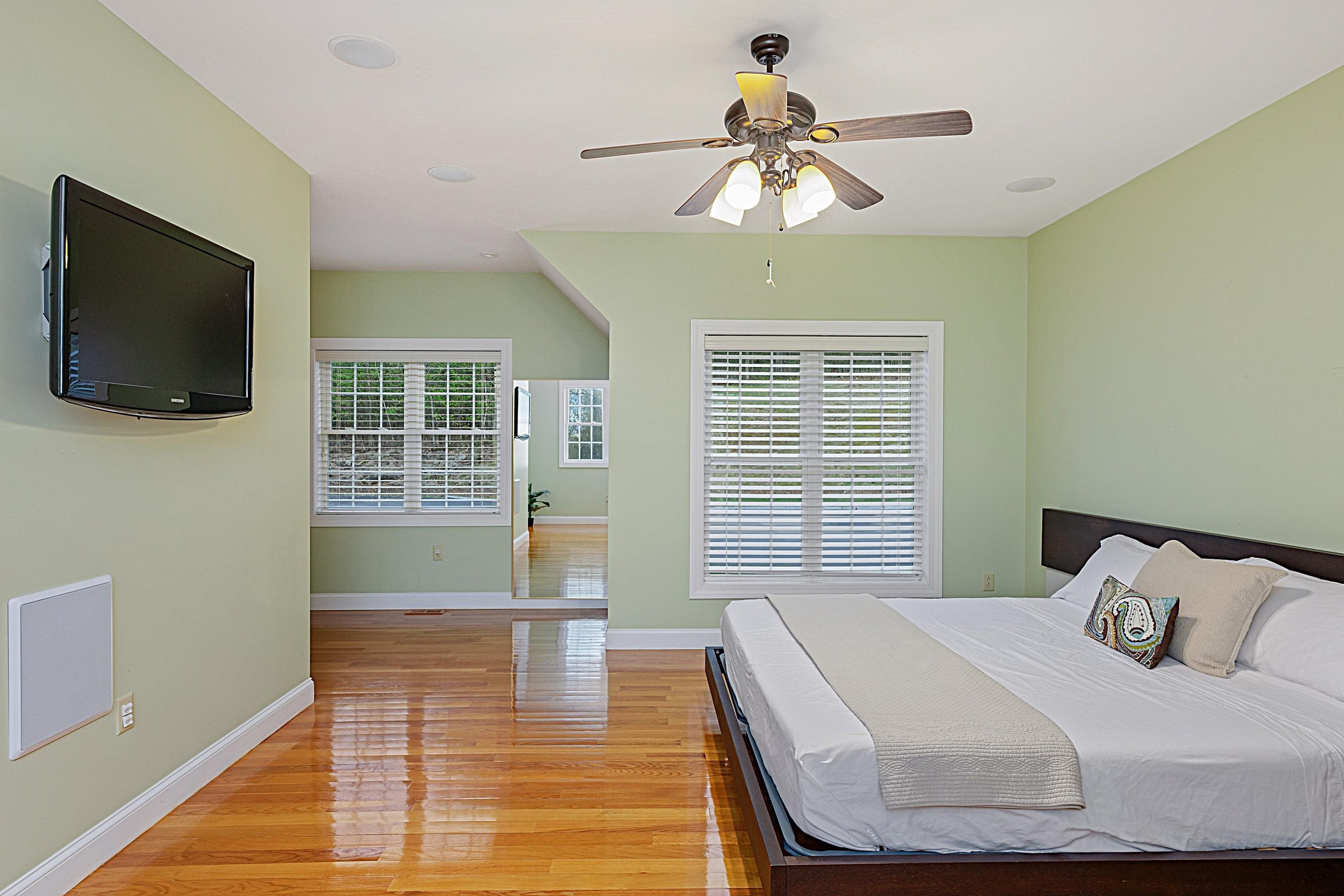 Sullivan, New Hampshire, 03445, United States, 5 Bedrooms Bedrooms, ,4 BathroomsBathrooms,Residential,Active,2052047