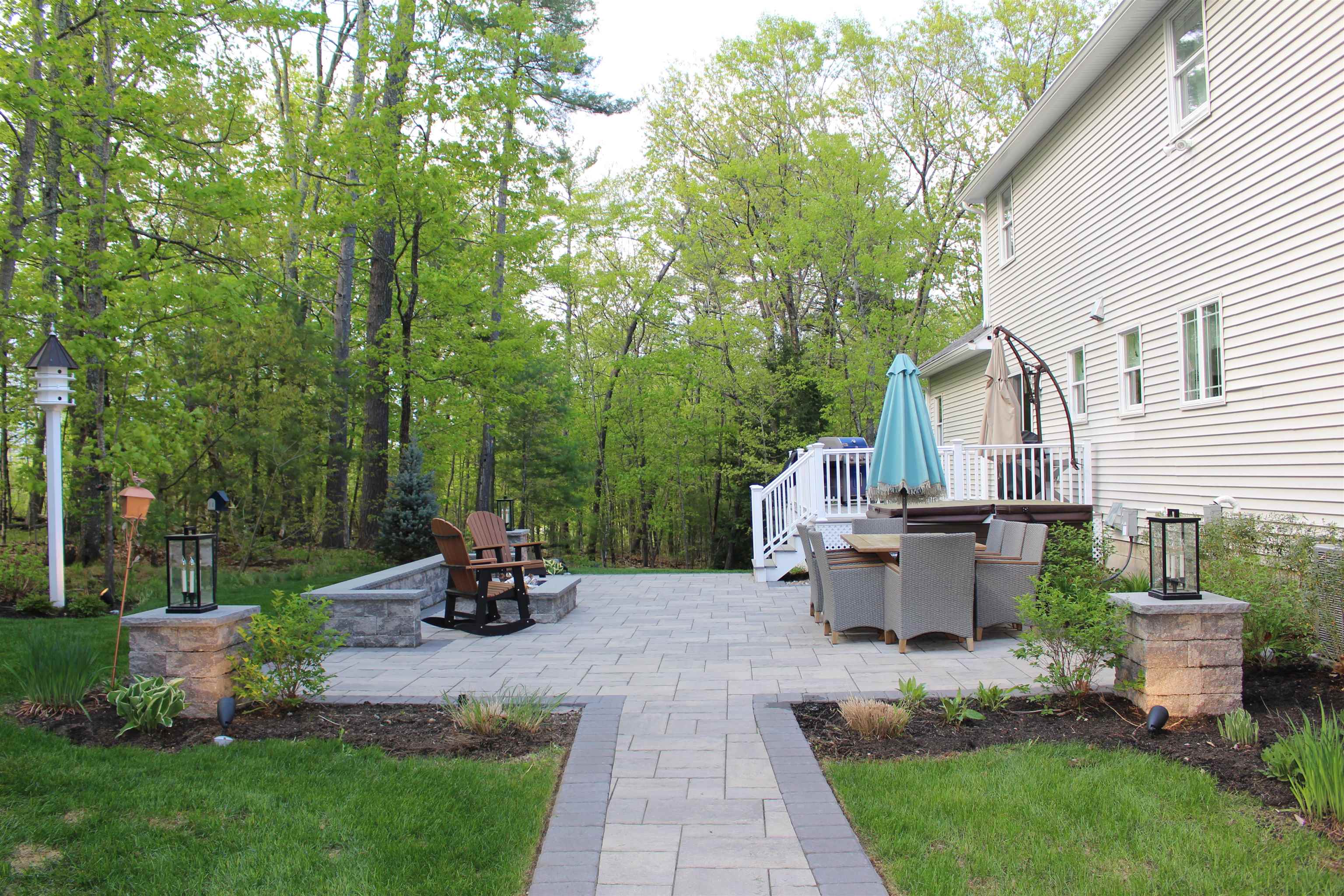Hollis, New Hampshire, 03049, United States, 4 Bedrooms Bedrooms, ,3 BathroomsBathrooms,Residential,Active,1739736
