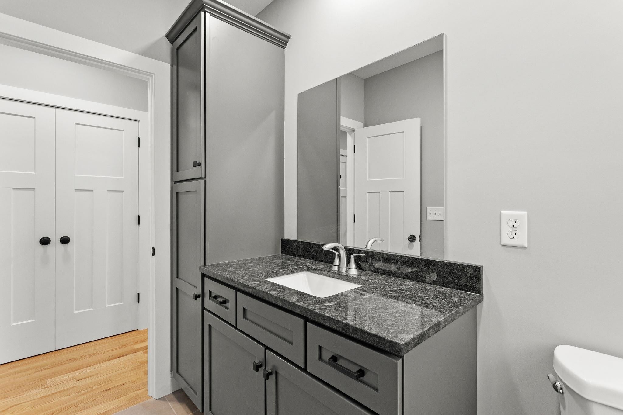 Auburn, New Hampshire, 03032, United States, 4 Bedrooms Bedrooms, ,4 BathroomsBathrooms,Residential,Active,2001063