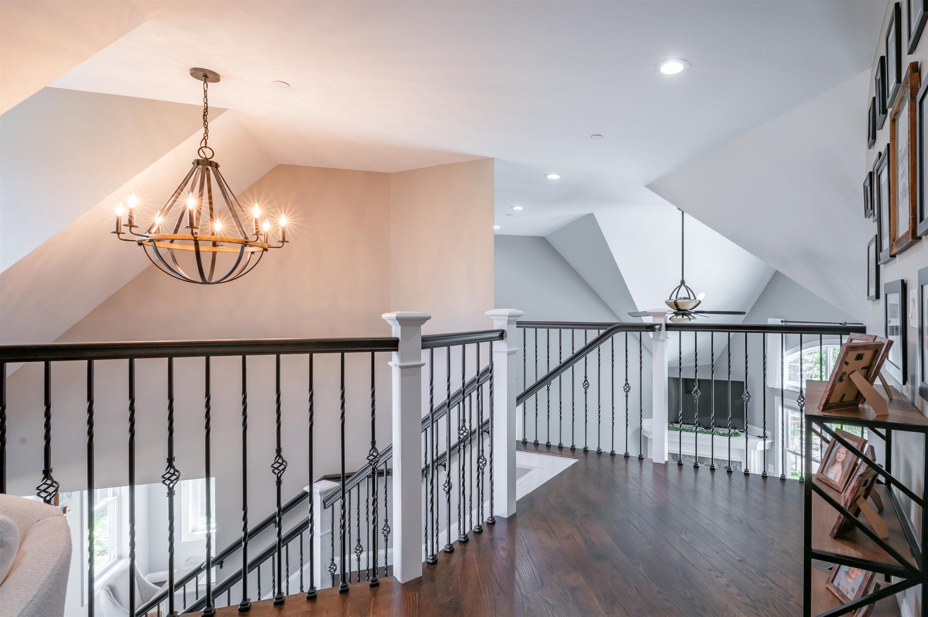 Hollis, New Hampshire, 03049, United States, 4 Bedrooms Bedrooms, ,3 BathroomsBathrooms,Residential,Active,1927665