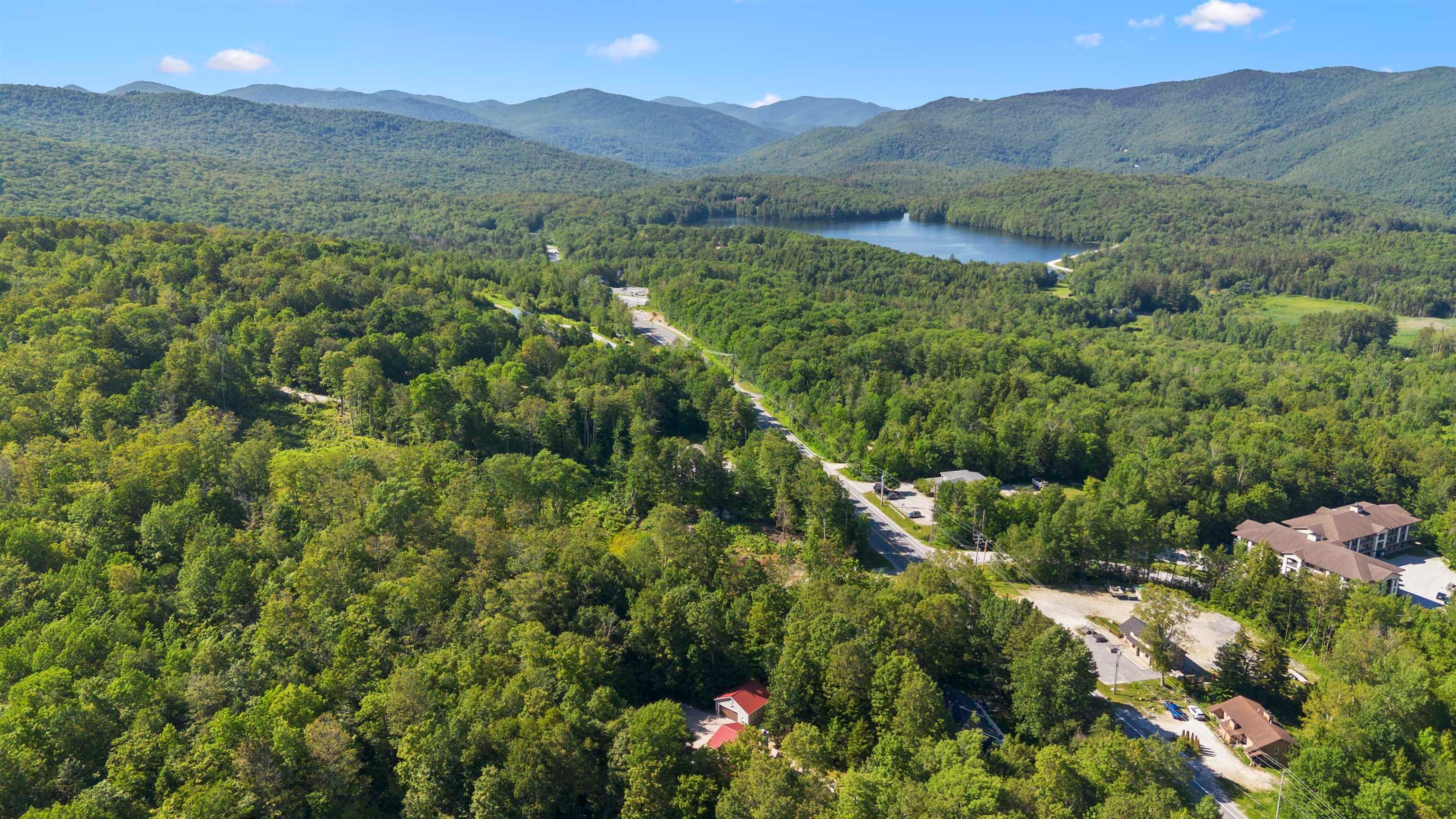 Killington, Vermont, 05751, United States, 3 Bedrooms Bedrooms, ,3 BathroomsBathrooms,Residential,Active,1884979