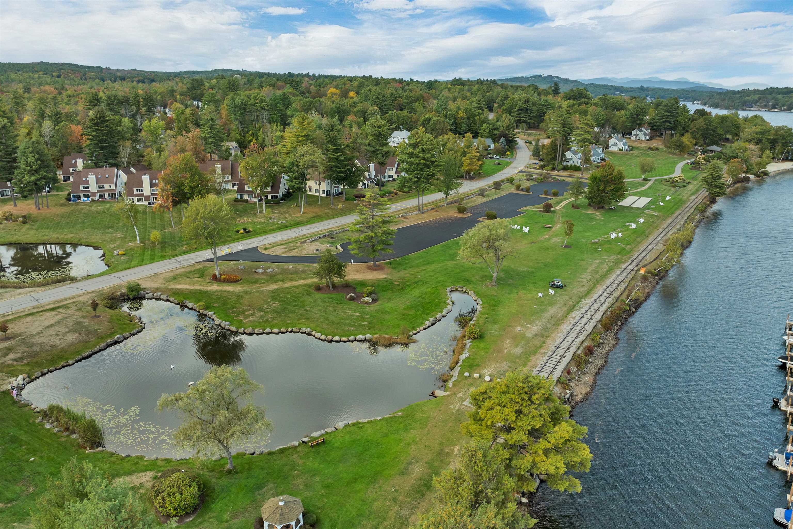Laconia, New Hampshire, 03246, United States, 5 Bedrooms Bedrooms, ,4 BathroomsBathrooms,Residential,Active,1964500