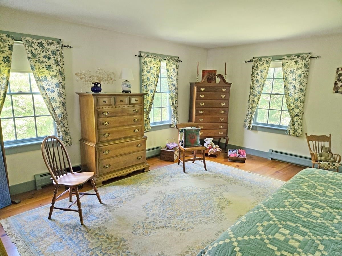 Hartford, Vermont, 05001, United States, 4 Bedrooms Bedrooms, ,4 BathroomsBathrooms,Residential,Active,1941371