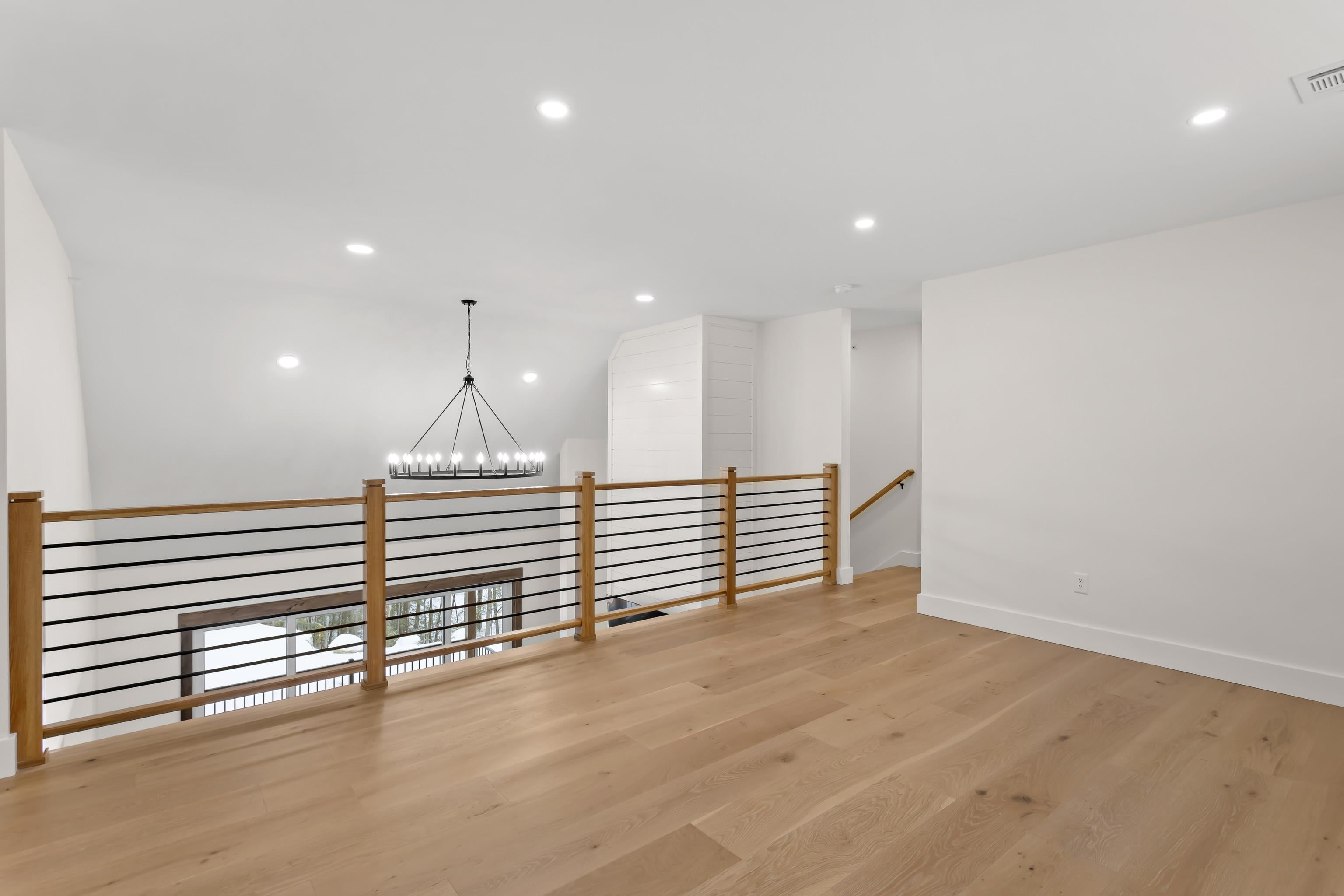 New Boston, New Hampshire, 03070, United States, 5 Bedrooms Bedrooms, ,3 BathroomsBathrooms,Residential,Active,2008344