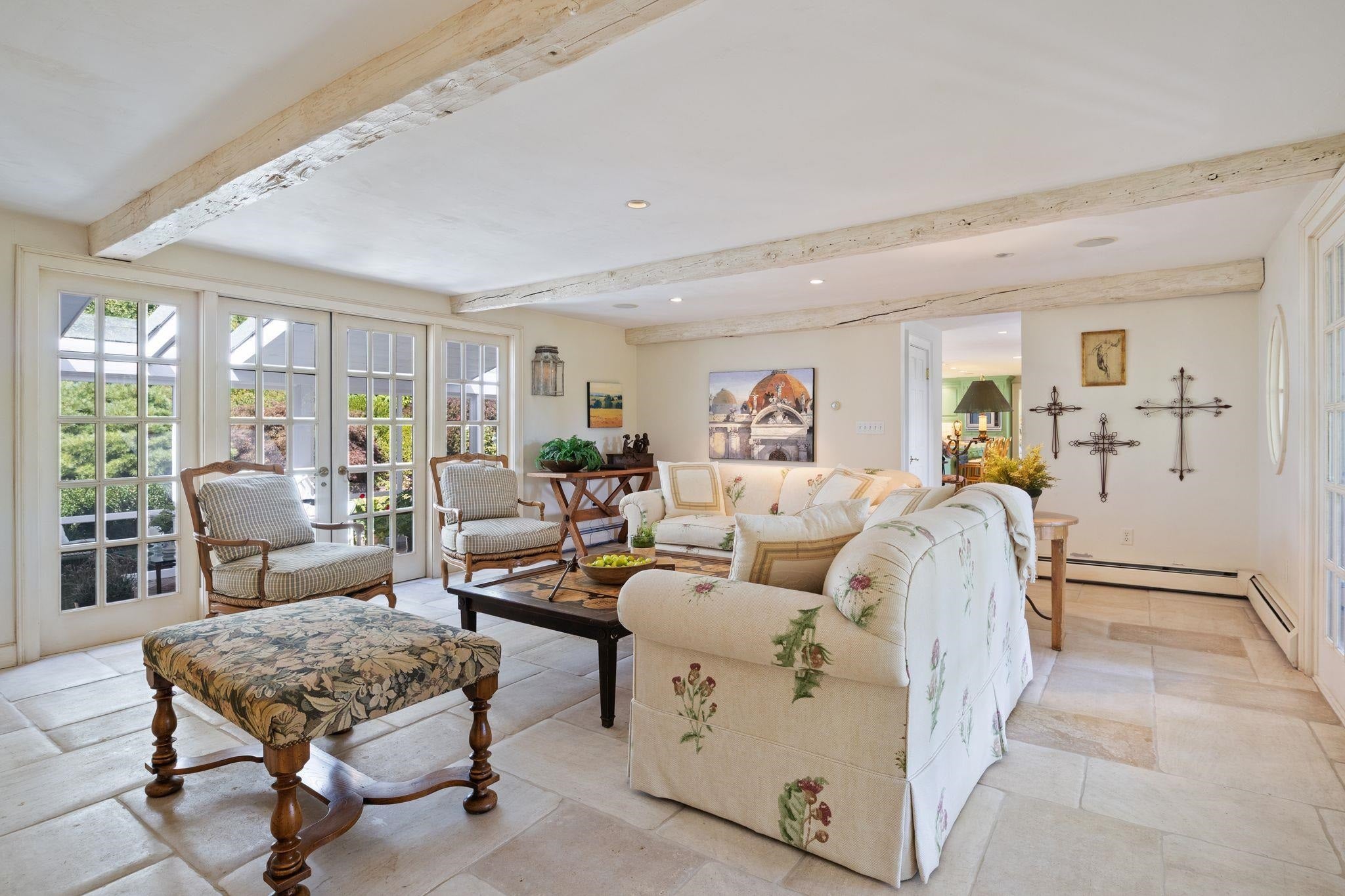 Hampton Falls, New Hampshire, 03844, United States, 4 Bedrooms Bedrooms, ,4 BathroomsBathrooms,Residential,Pending,2006809