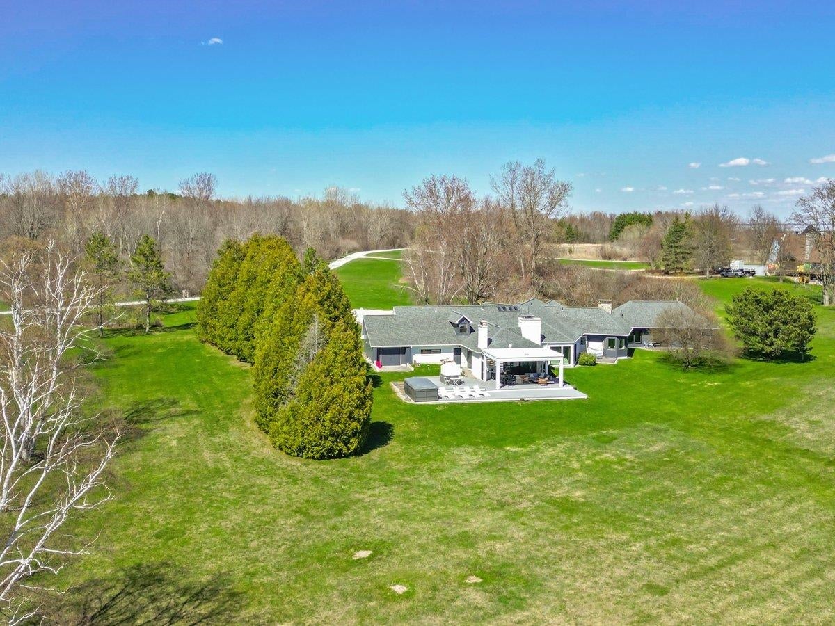 Alburgh, Vermont, 05440, United States, 3 Bedrooms Bedrooms, ,5 BathroomsBathrooms,Residential,Active,2043833