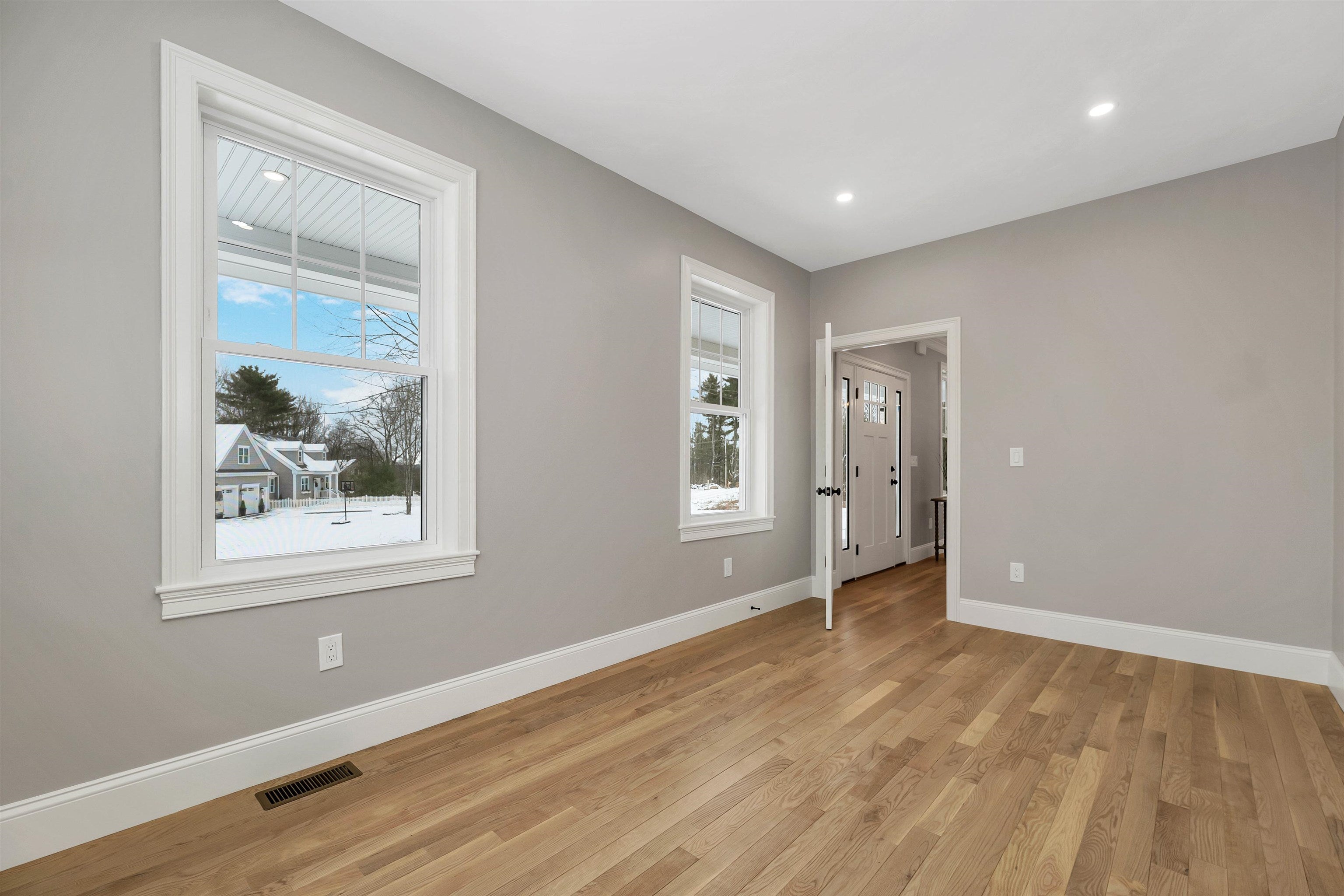 Meredith, New Hampshire, 03253, United States, 4 Bedrooms Bedrooms, ,5 BathroomsBathrooms,Residential,Active,1970998