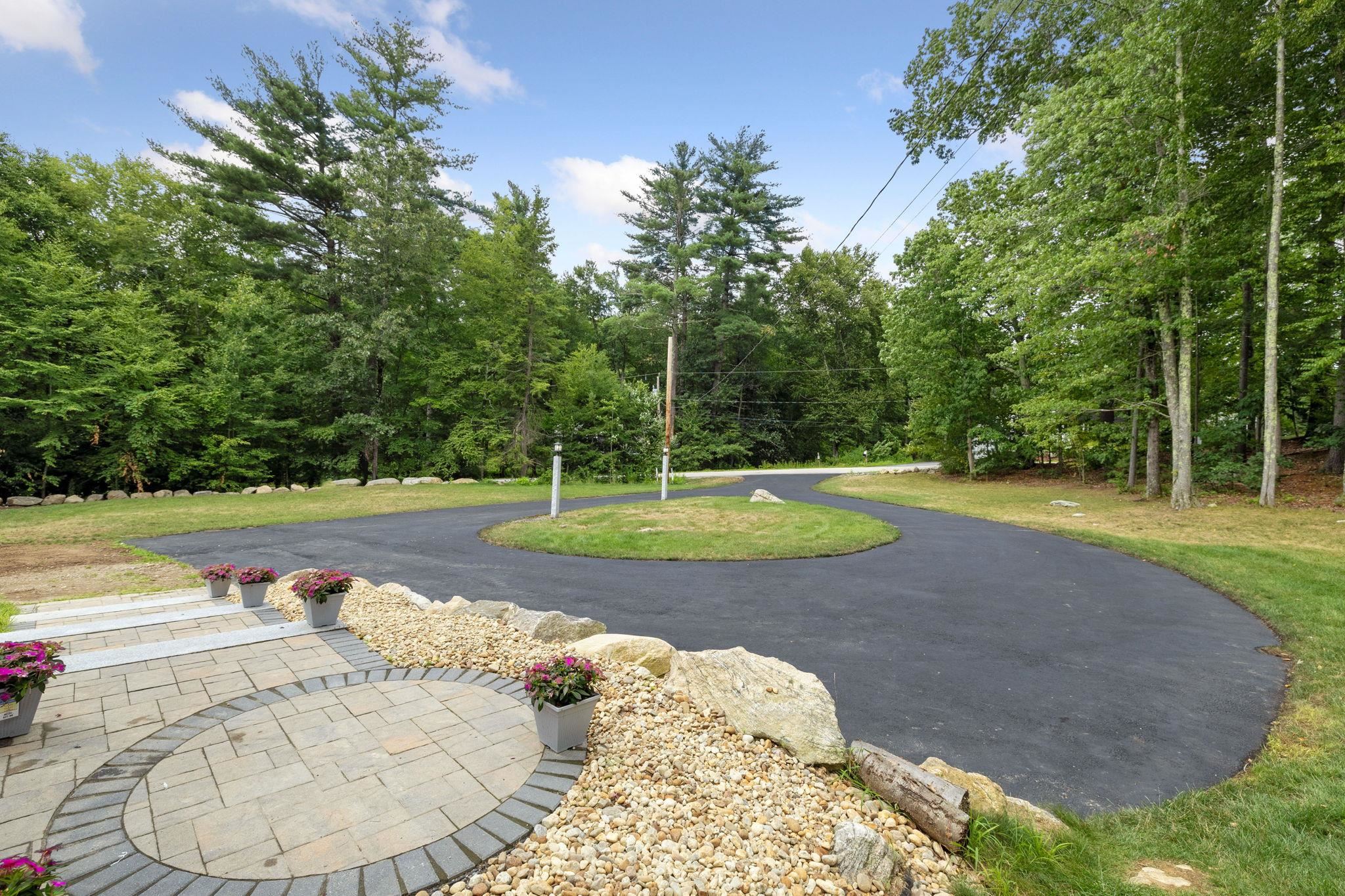 Bedford, New Hampshire, 03110, United States, 7 Bedrooms Bedrooms, ,6 BathroomsBathrooms,Residential,Active,1703132
