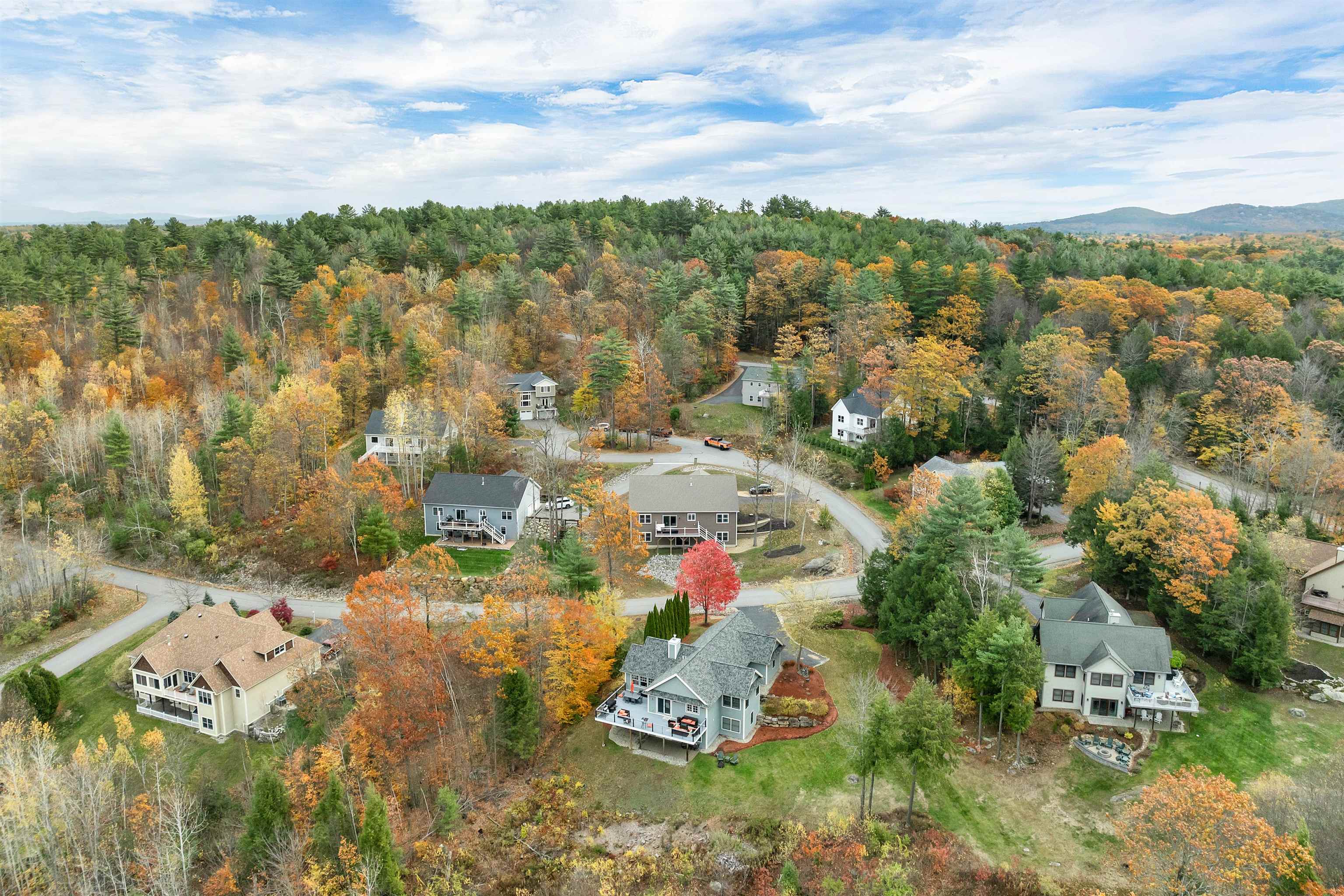 Laconia, New Hampshire, 03246, United States, 4 Bedrooms Bedrooms, ,4 BathroomsBathrooms,Residential,Active,1985603