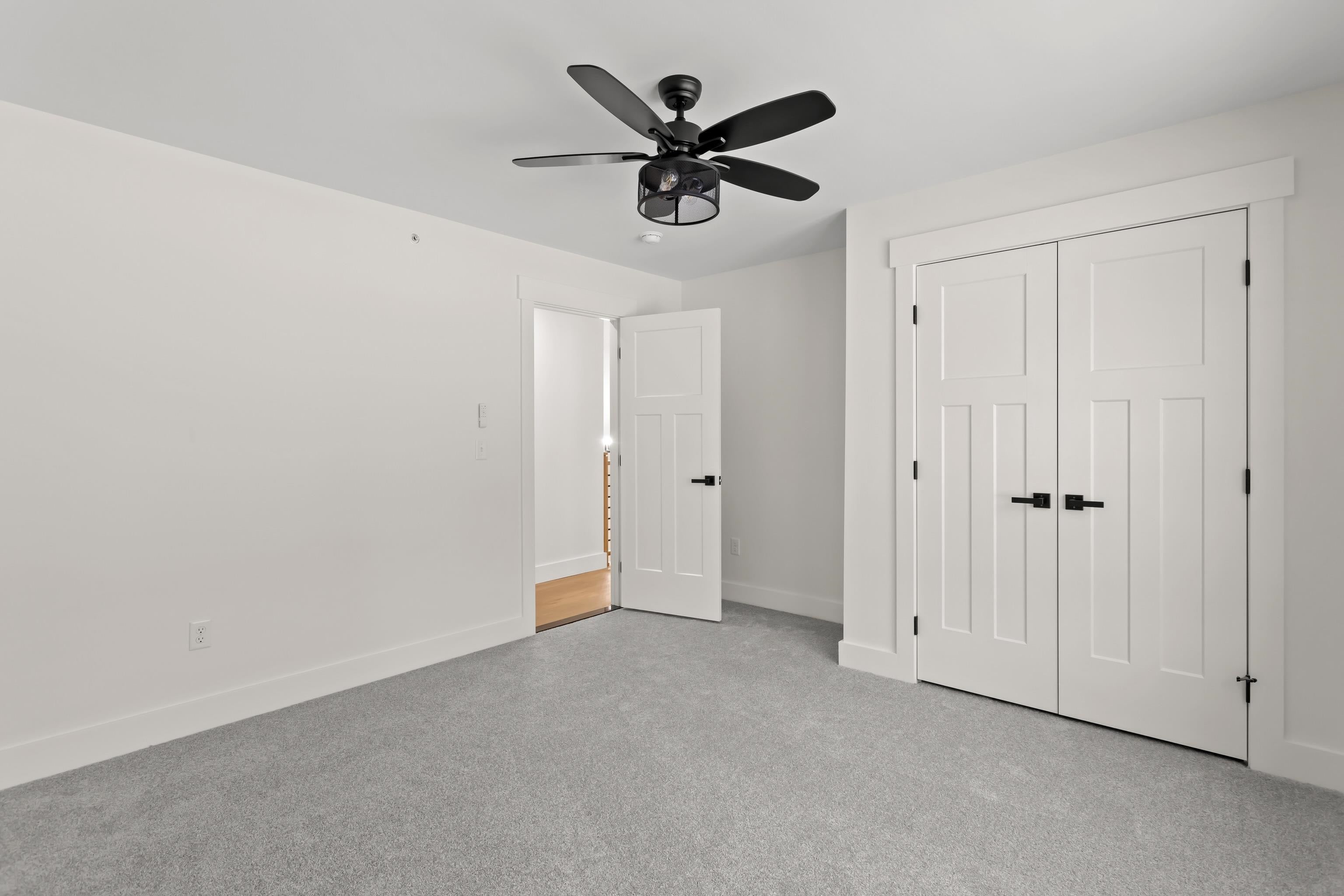 New Boston, New Hampshire, 03070, United States, 5 Bedrooms Bedrooms, ,3 BathroomsBathrooms,Residential,Active,2008344