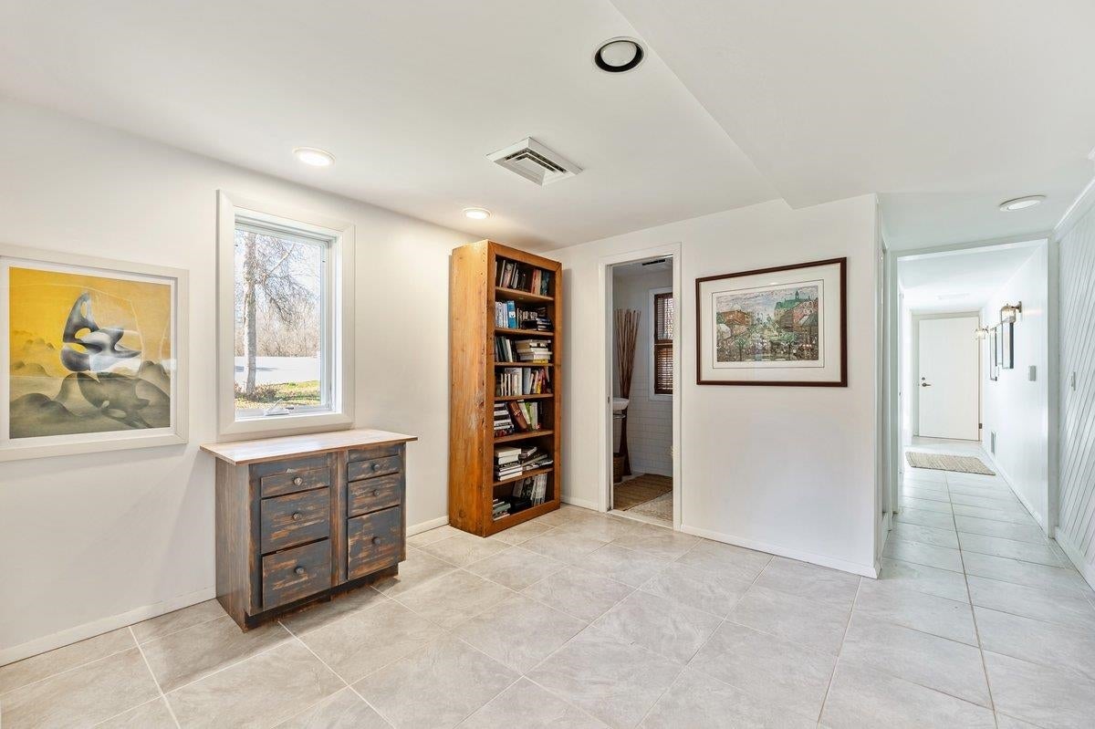 Alburgh, Vermont, 05440, United States, 3 Bedrooms Bedrooms, ,5 BathroomsBathrooms,Residential,Active,2043833