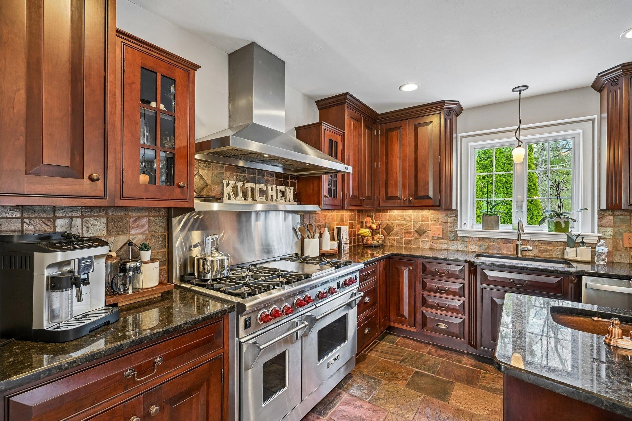 Windham, New Hampshire, 03087, United States, 4 Bedrooms Bedrooms, ,3 BathroomsBathrooms,Residential,Active,2044185