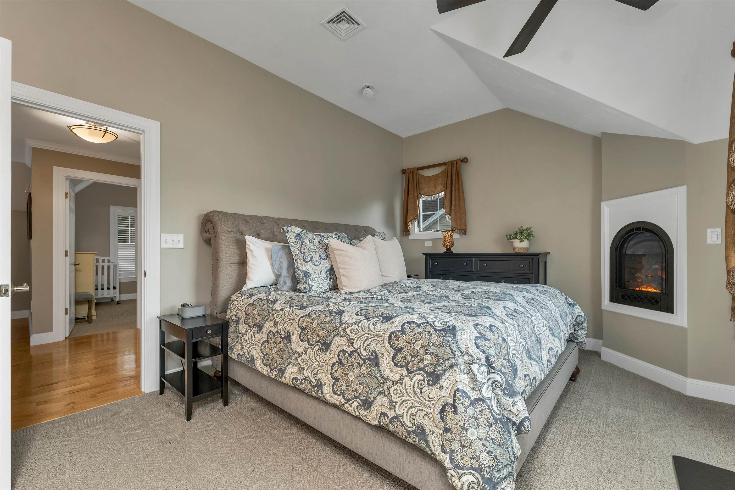 Laconia, New Hampshire, 03246, United States, 5 Bedrooms Bedrooms, ,4 BathroomsBathrooms,Residential,Active,1964500