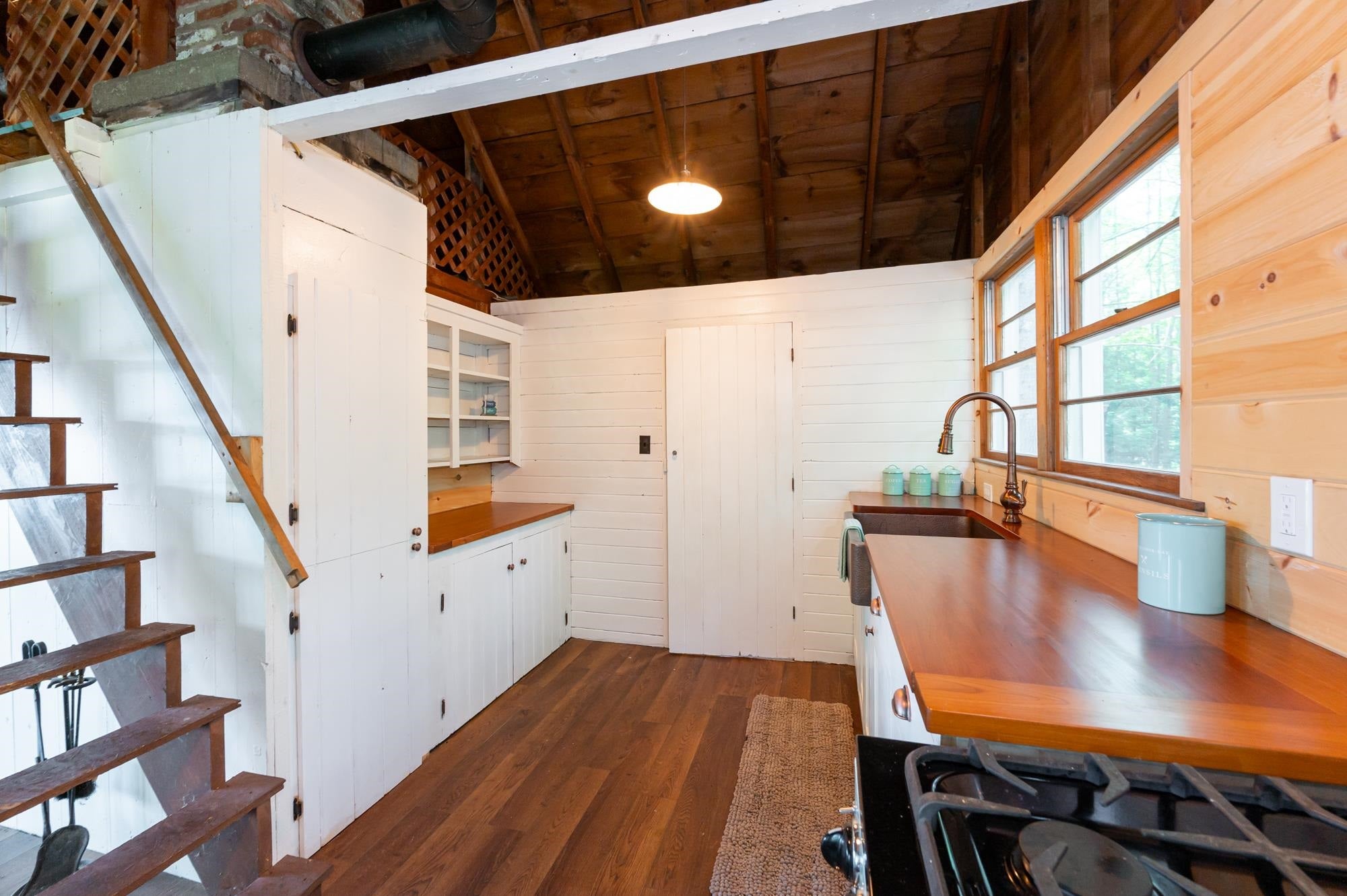 Meredith, New Hampshire, 03253, United States, 3 Bedrooms Bedrooms, ,2 BathroomsBathrooms,Residential,Active,1849489