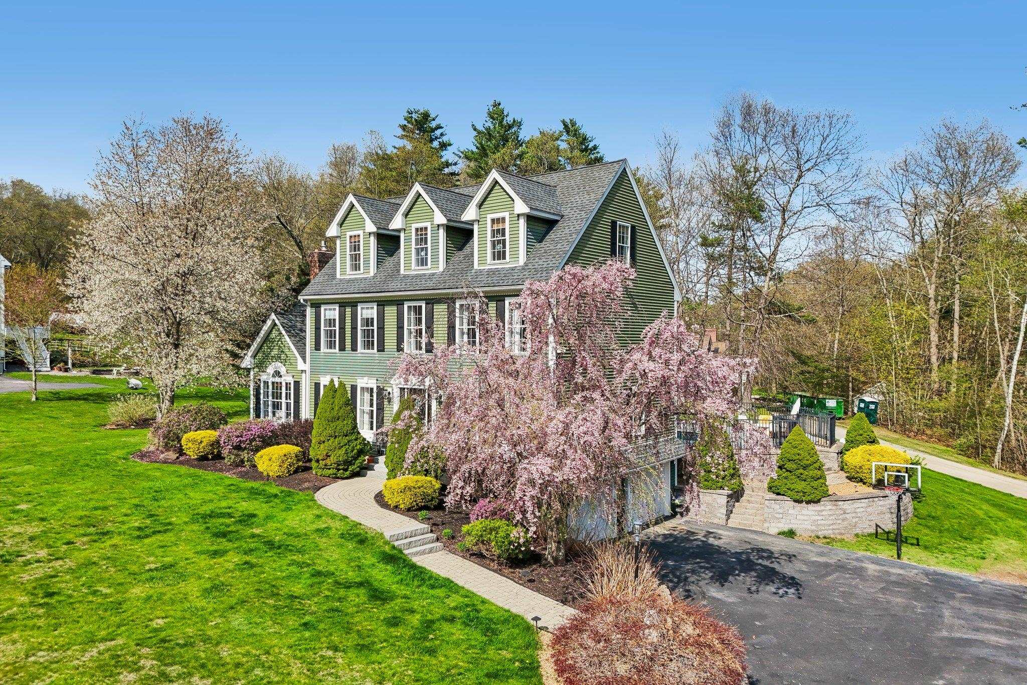 Windham, New Hampshire, 03087, United States, 4 Bedrooms Bedrooms, ,3 BathroomsBathrooms,Residential,Active,2044185
