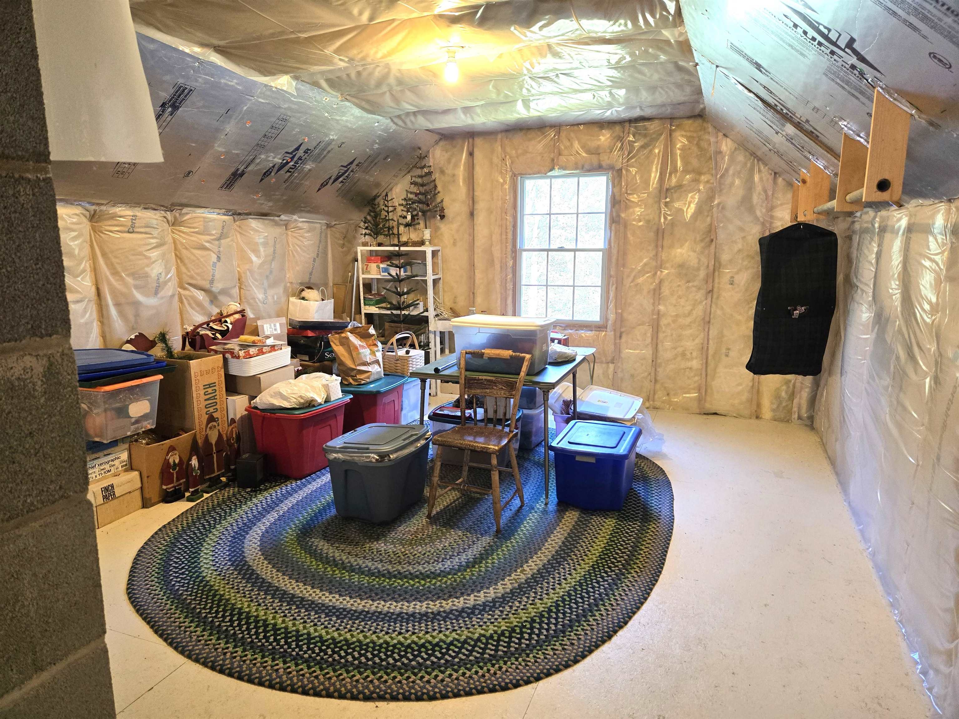 Hartford, Vermont, 05001, United States, 4 Bedrooms Bedrooms, ,4 BathroomsBathrooms,Residential,Active,1941371