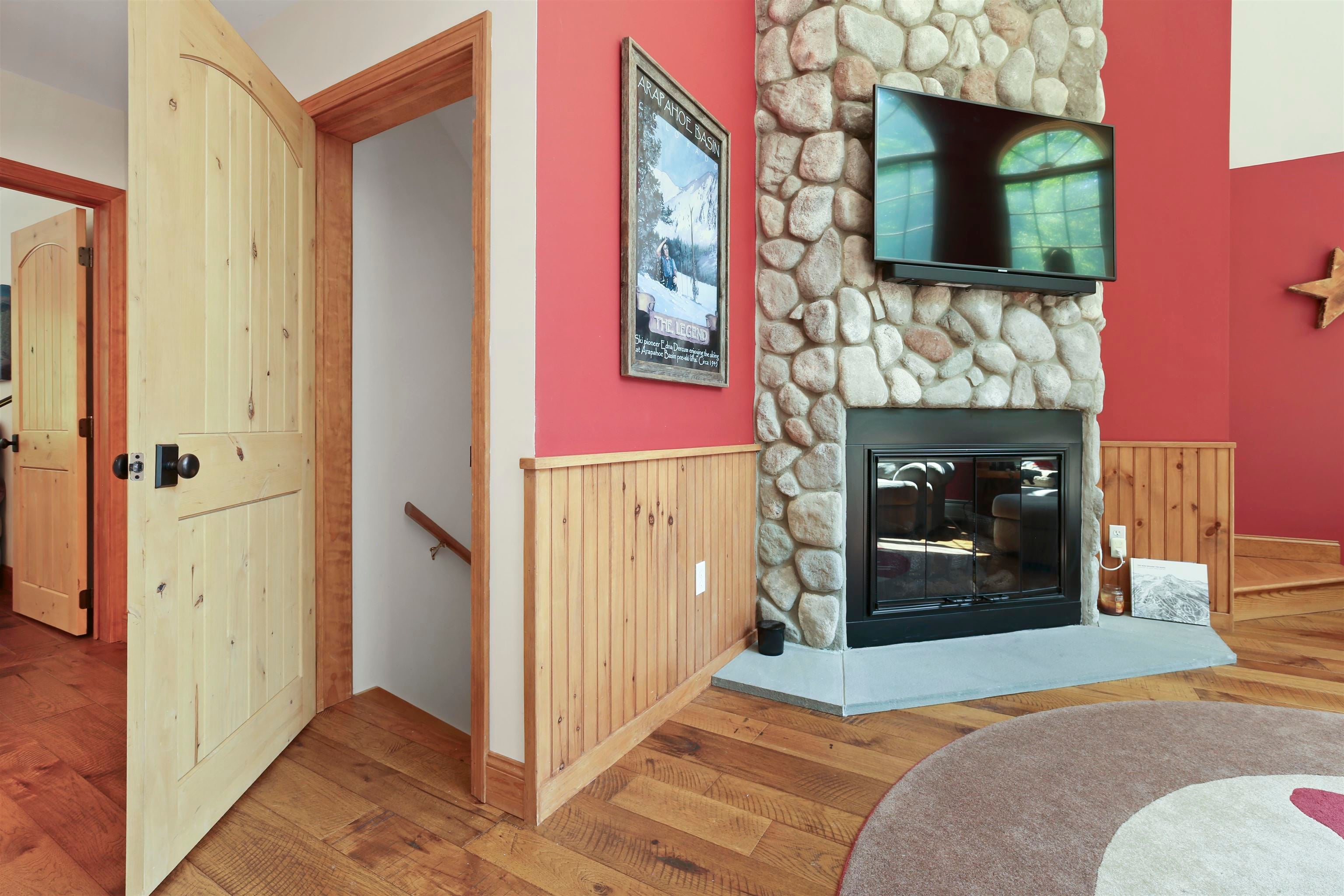 Killington, Vermont, 05751, United States, 3 Bedrooms Bedrooms, ,3 BathroomsBathrooms,Residential,Active,1884979