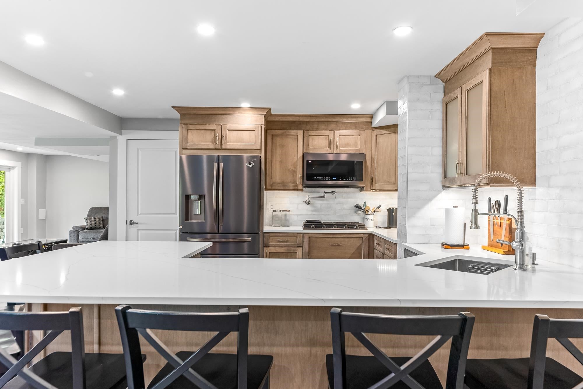 Thornton, New Hampshire, 03285, United States, 5 Bedrooms Bedrooms, ,6 BathroomsBathrooms,Residential,Active,1797970