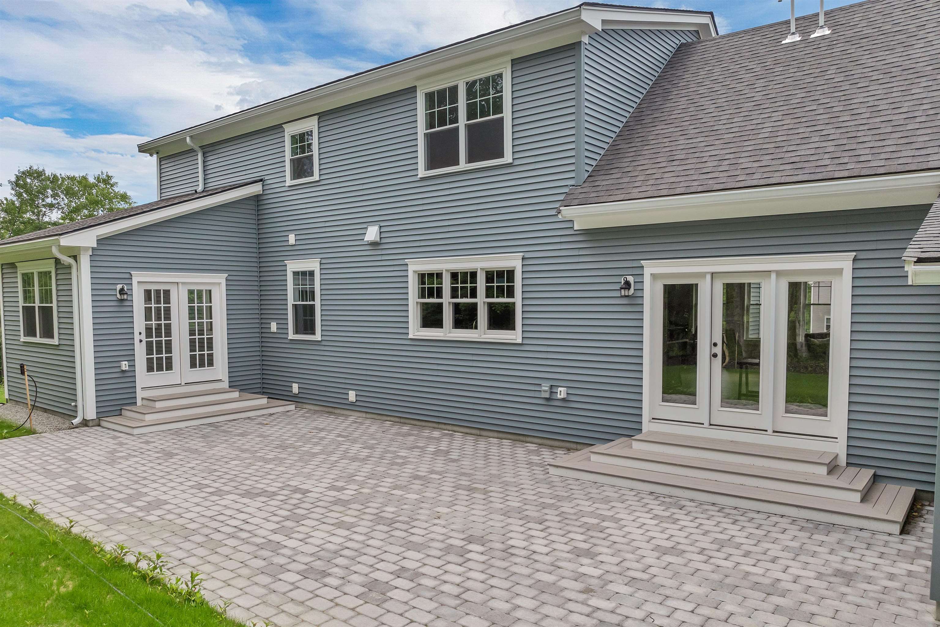 Meredith, New Hampshire, 03253, United States, 4 Bedrooms Bedrooms, ,5 BathroomsBathrooms,Residential,Active,1970998