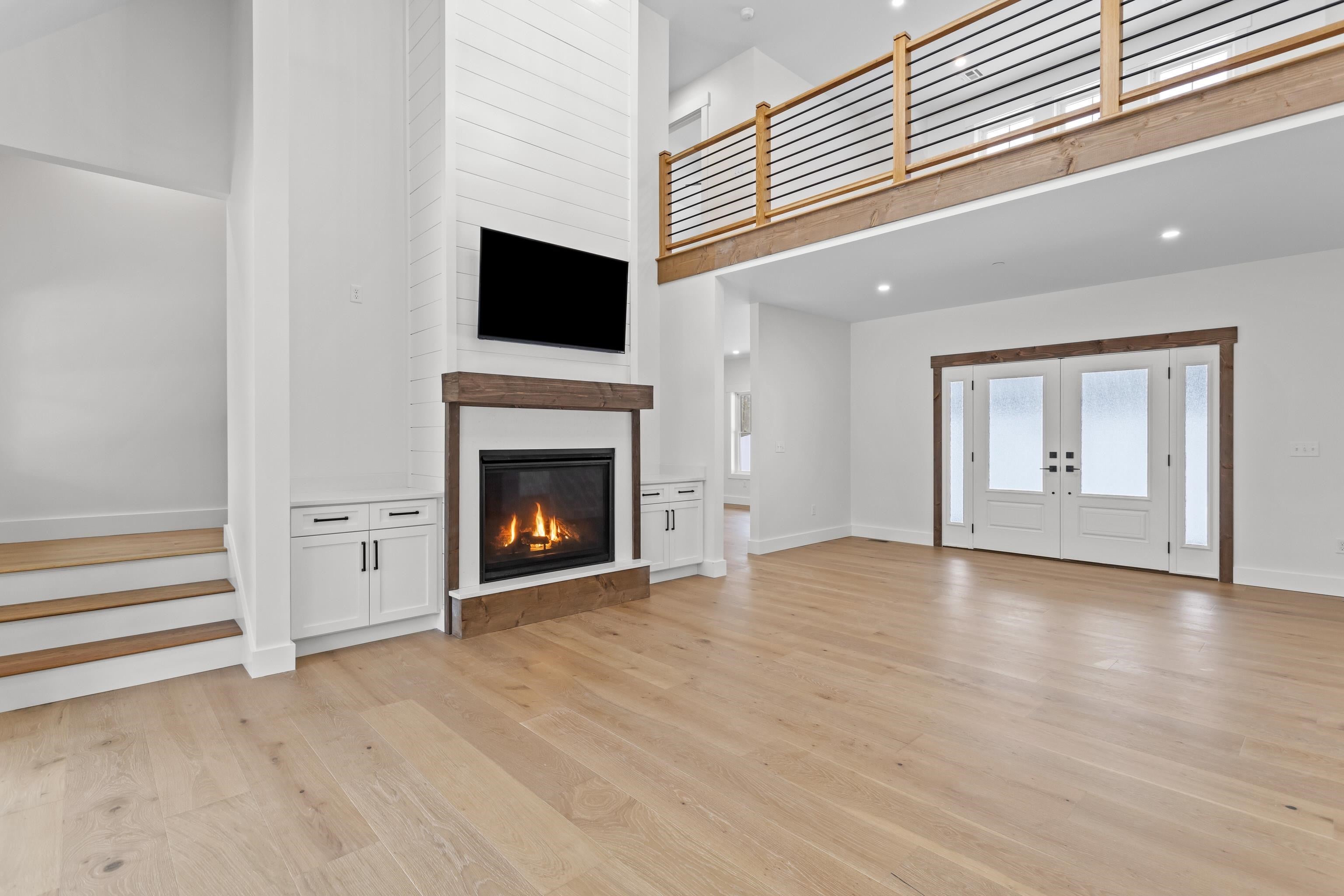 New Boston, New Hampshire, 03070, United States, 5 Bedrooms Bedrooms, ,3 BathroomsBathrooms,Residential,Active,2008344