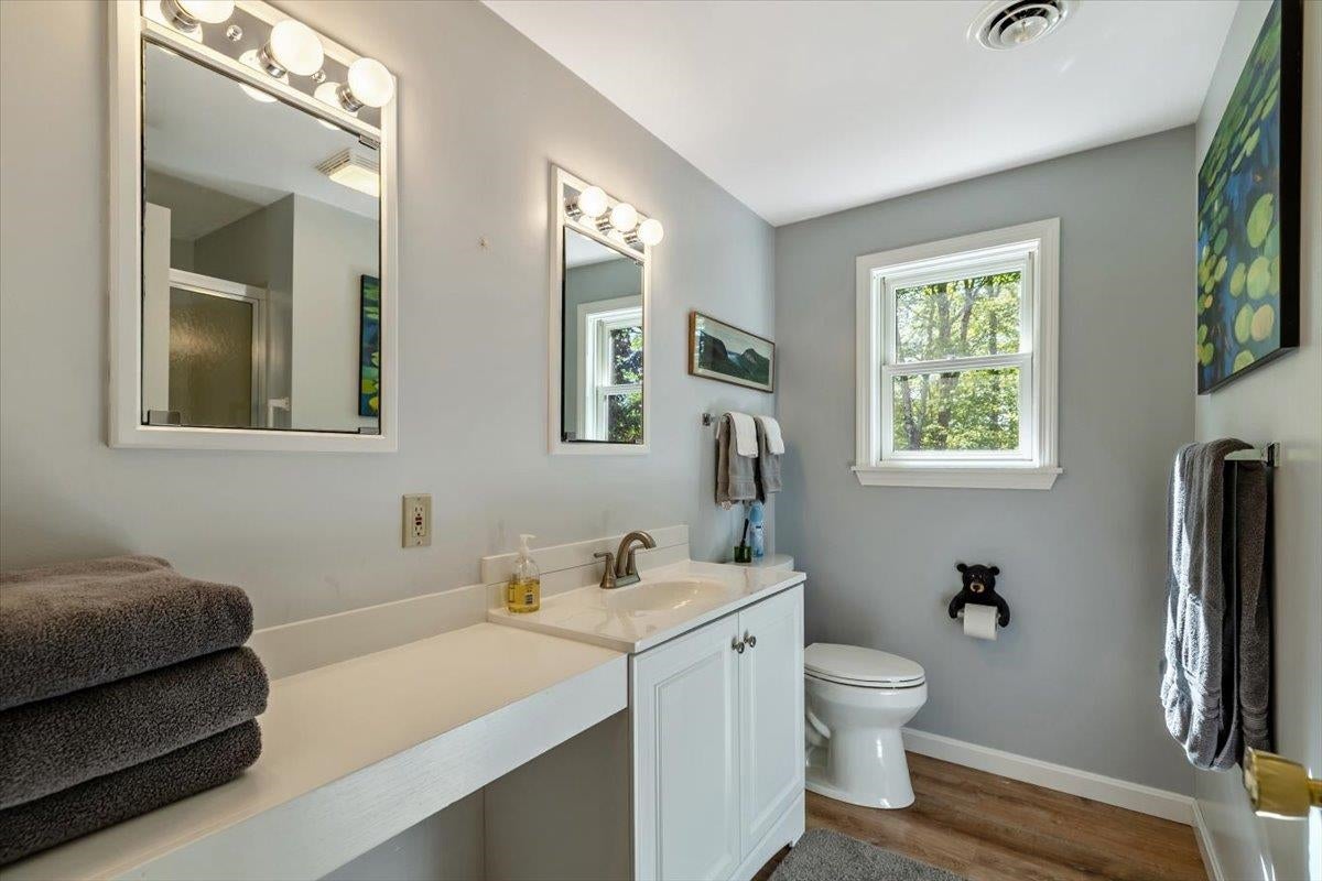 Warren, Vermont, 05674, United States, 5 Bedrooms Bedrooms, ,4 BathroomsBathrooms,Residential,Active,1843881