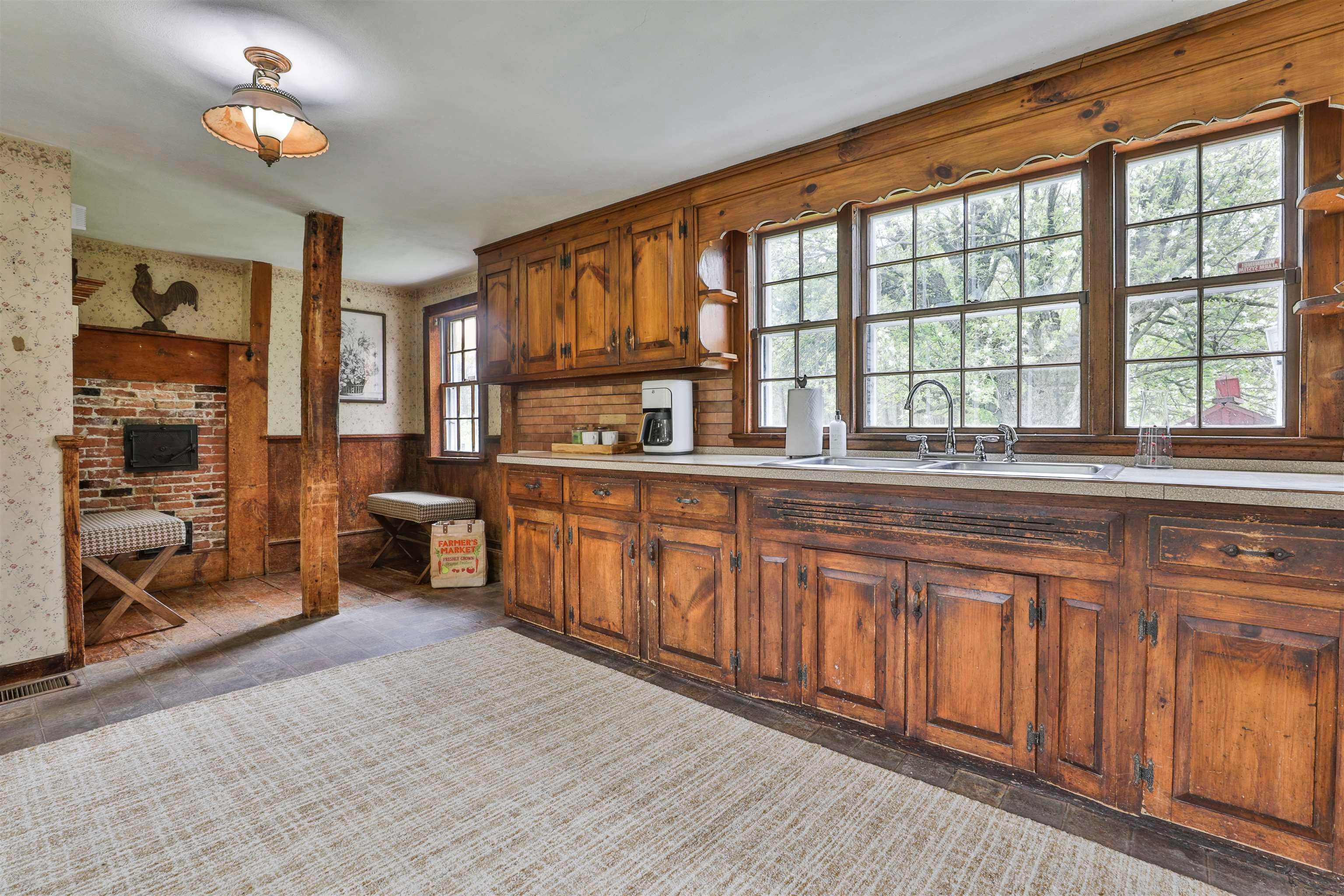 Derry, New Hampshire, 03038, United States, 3 Bedrooms Bedrooms, ,2 BathroomsBathrooms,Residential,Pending,2045748