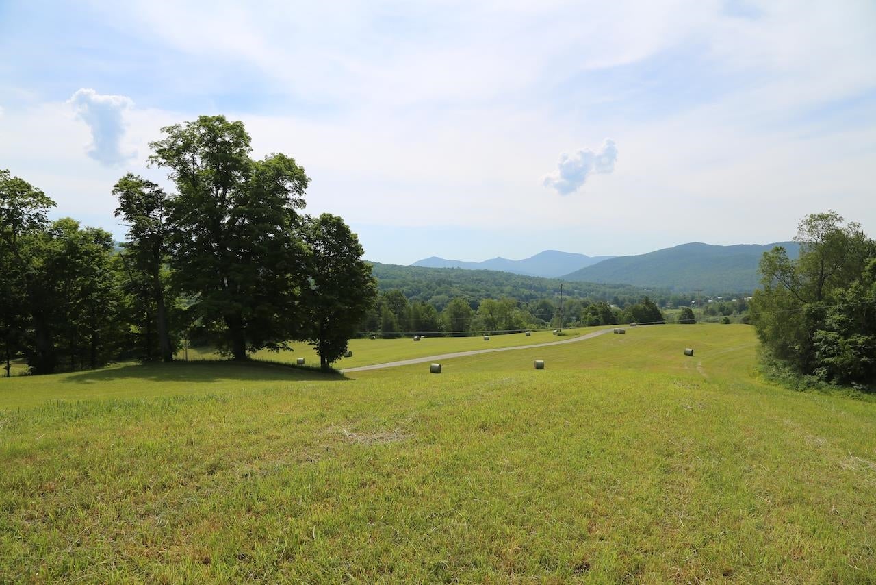 Underhill, Vermont, 05489, United States, ,3 BathroomsBathrooms,Residential,Pending,1702625