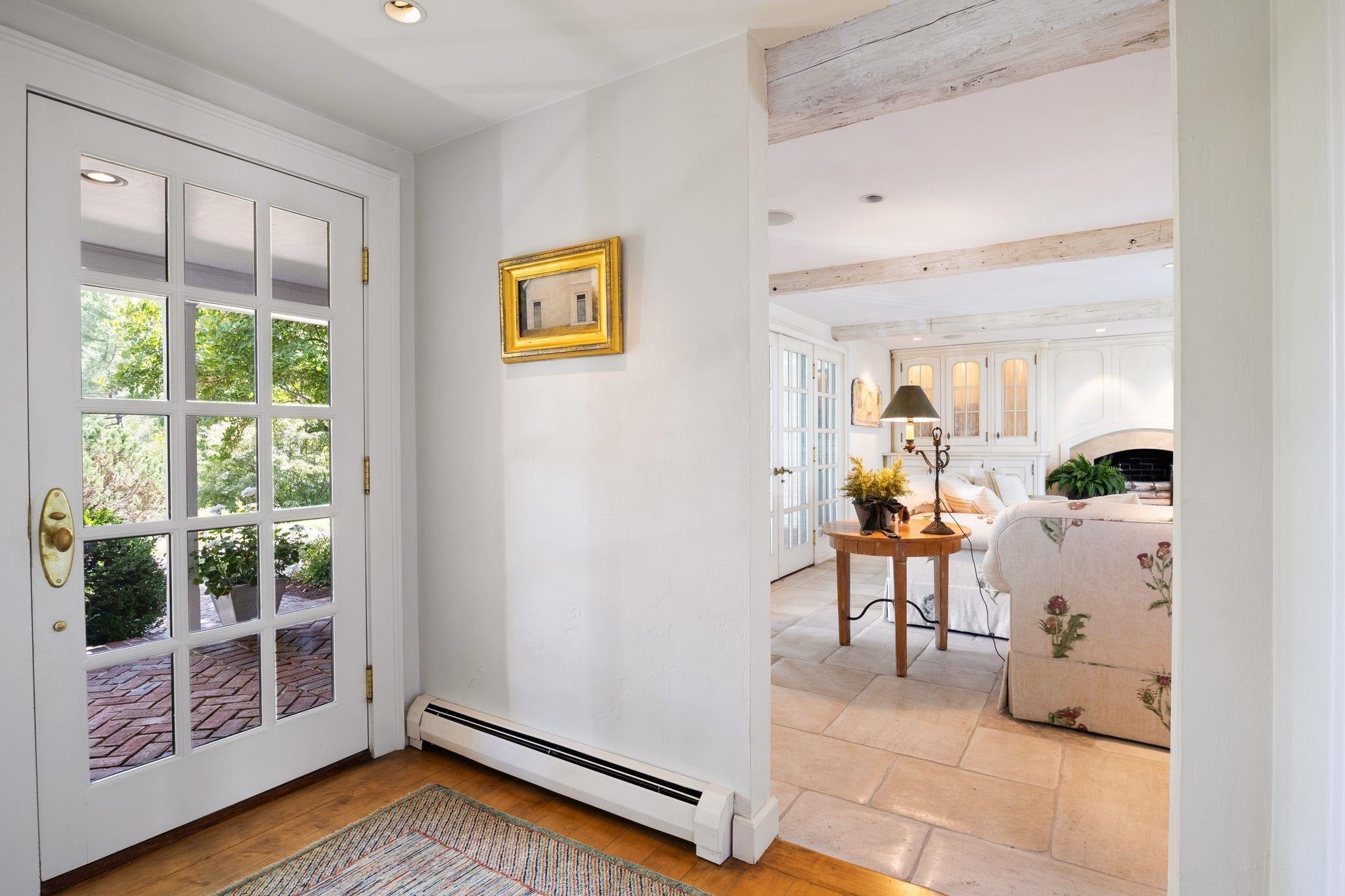 Hampton Falls, New Hampshire, 03844, United States, 4 Bedrooms Bedrooms, ,4 BathroomsBathrooms,Residential,Pending,2006809