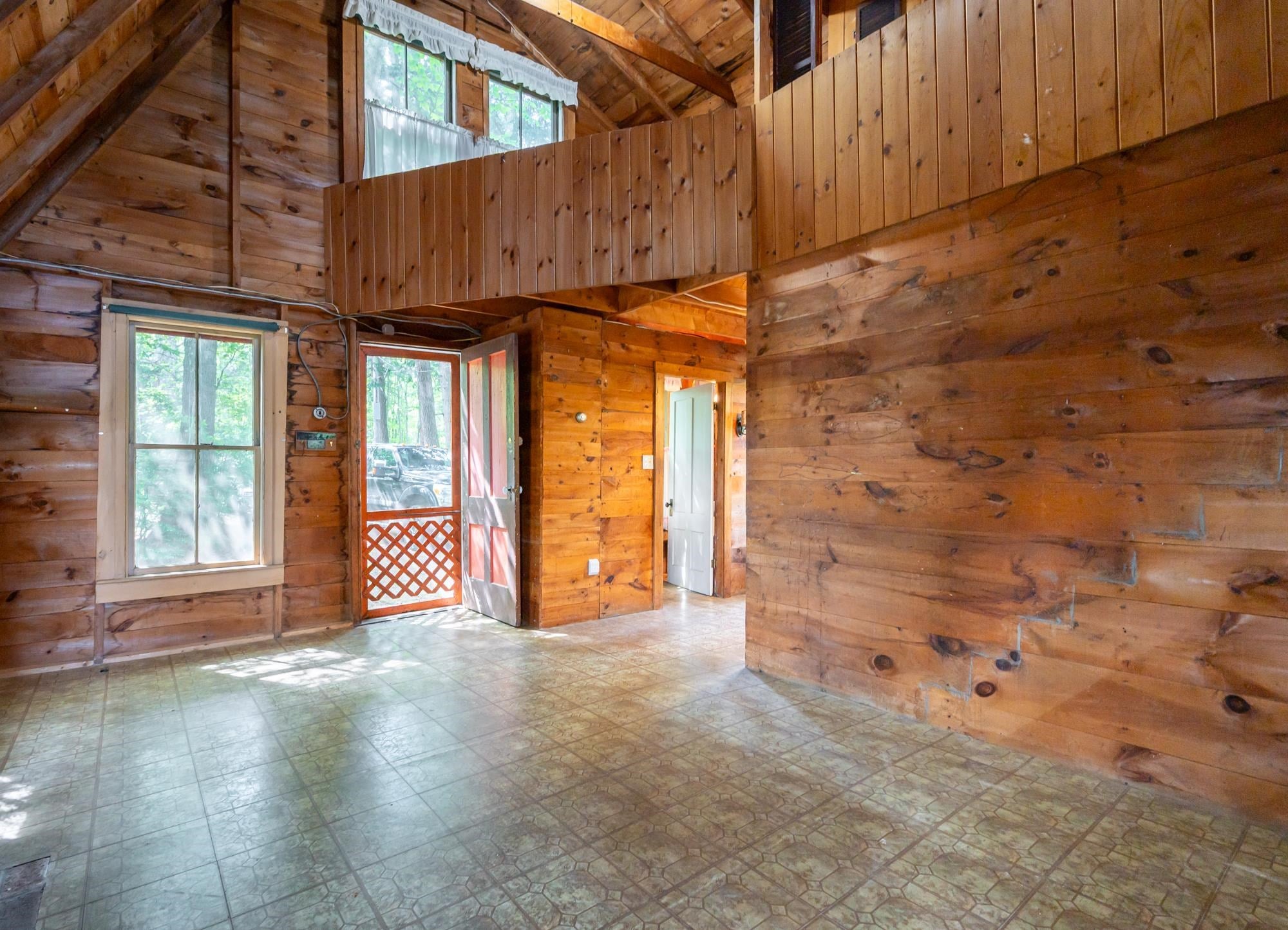 Meredith, New Hampshire, 03253, United States, 3 Bedrooms Bedrooms, ,2 BathroomsBathrooms,Residential,Active,1849489