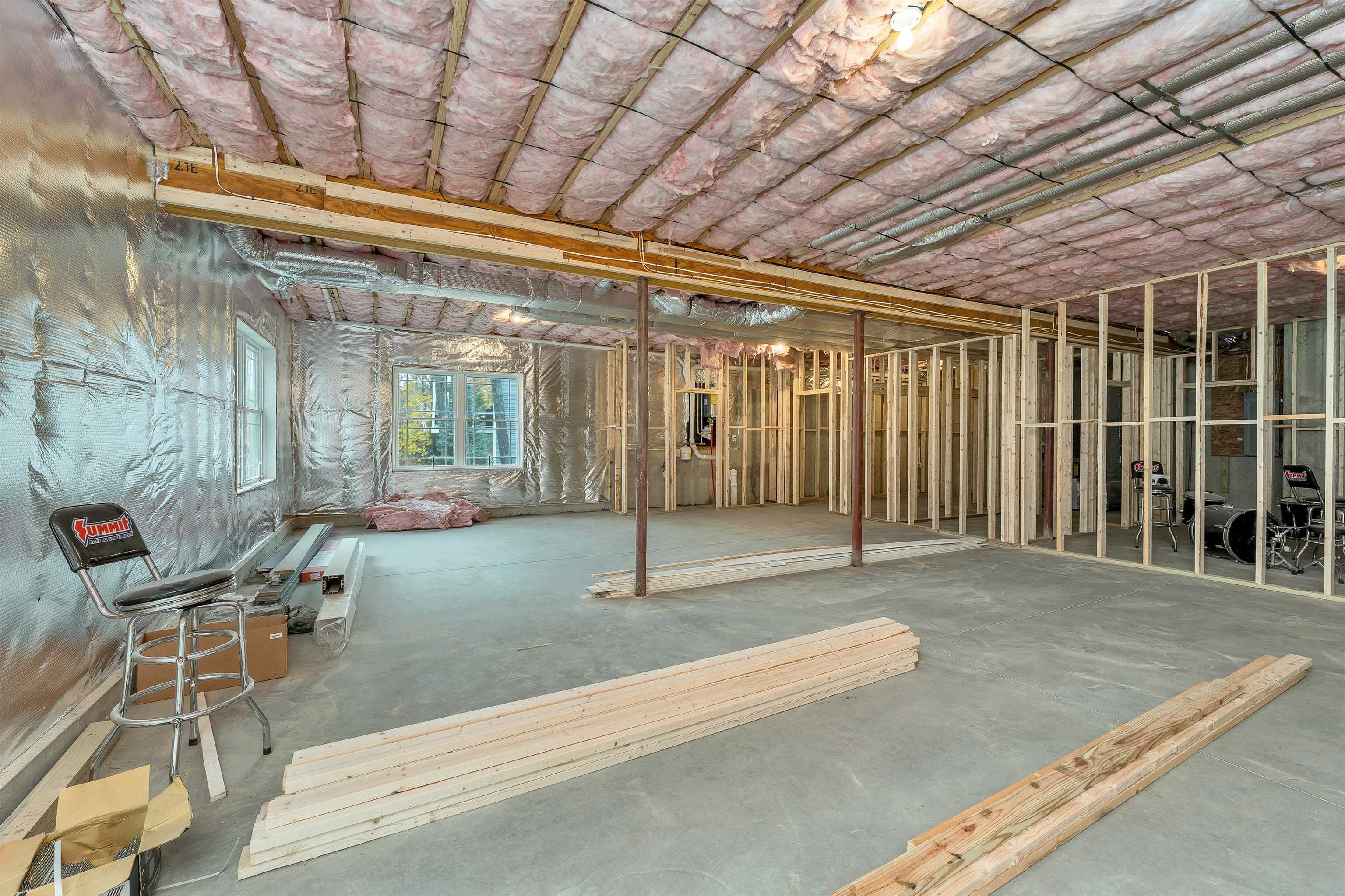 Laconia, New Hampshire, 03246, United States, 4 Bedrooms Bedrooms, ,4 BathroomsBathrooms,Residential,Active,1985603