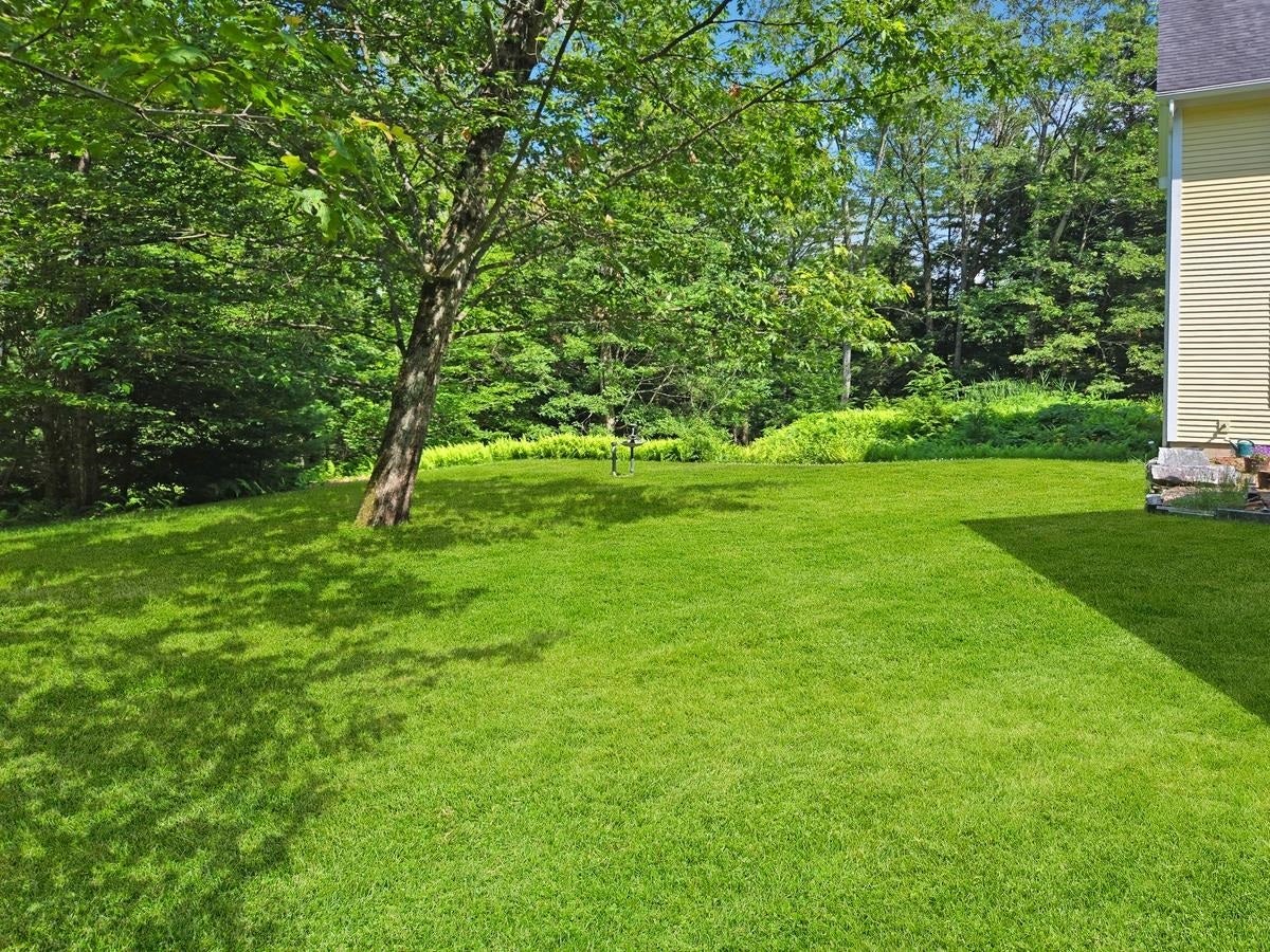 Hartford, Vermont, 05001, United States, 4 Bedrooms Bedrooms, ,4 BathroomsBathrooms,Residential,Active,1941371