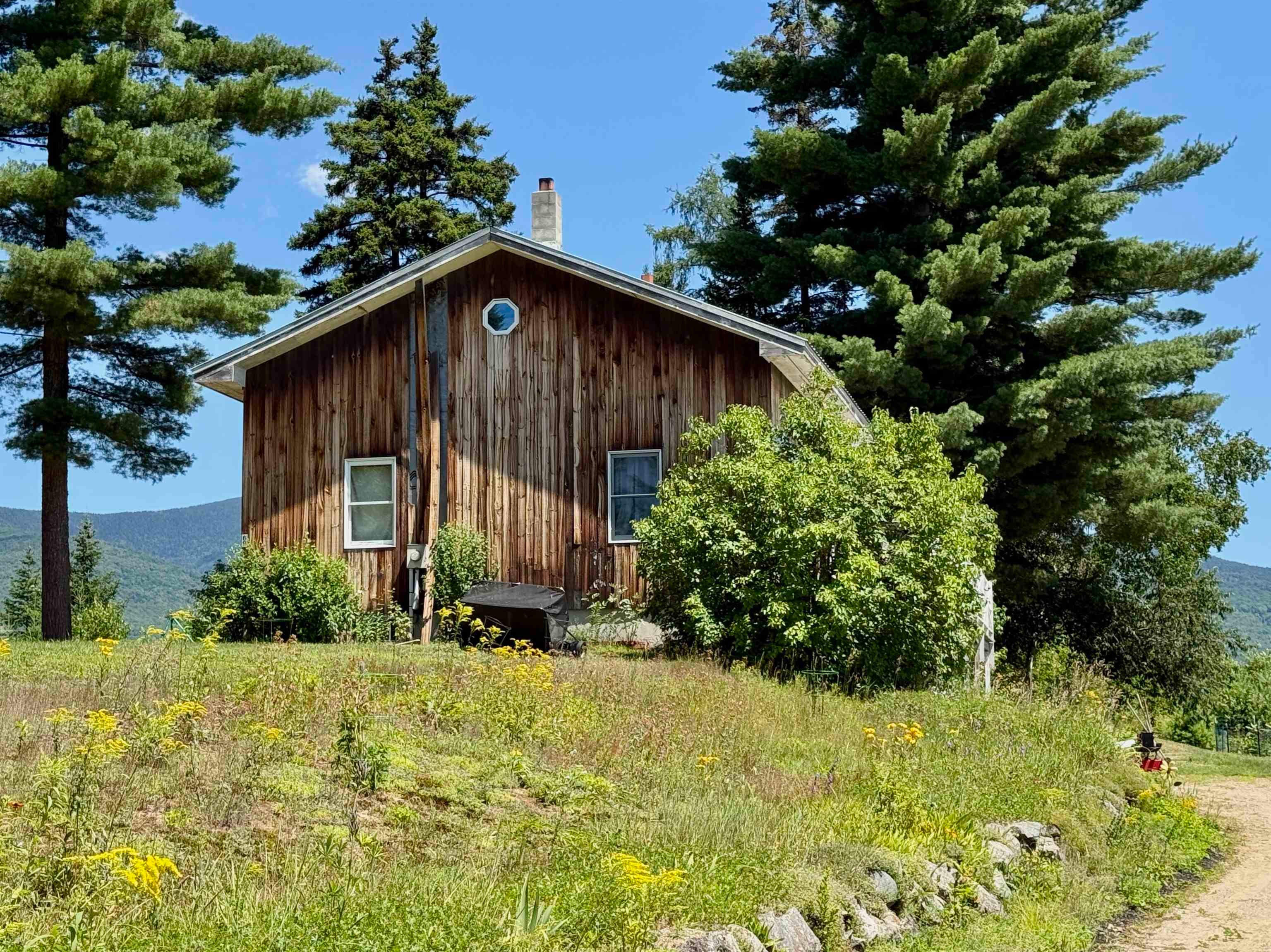 Jefferson, New Hampshire, 03583, United States, 3 Bedrooms Bedrooms, ,1 BathroomBathrooms,Residential,Active,1877863