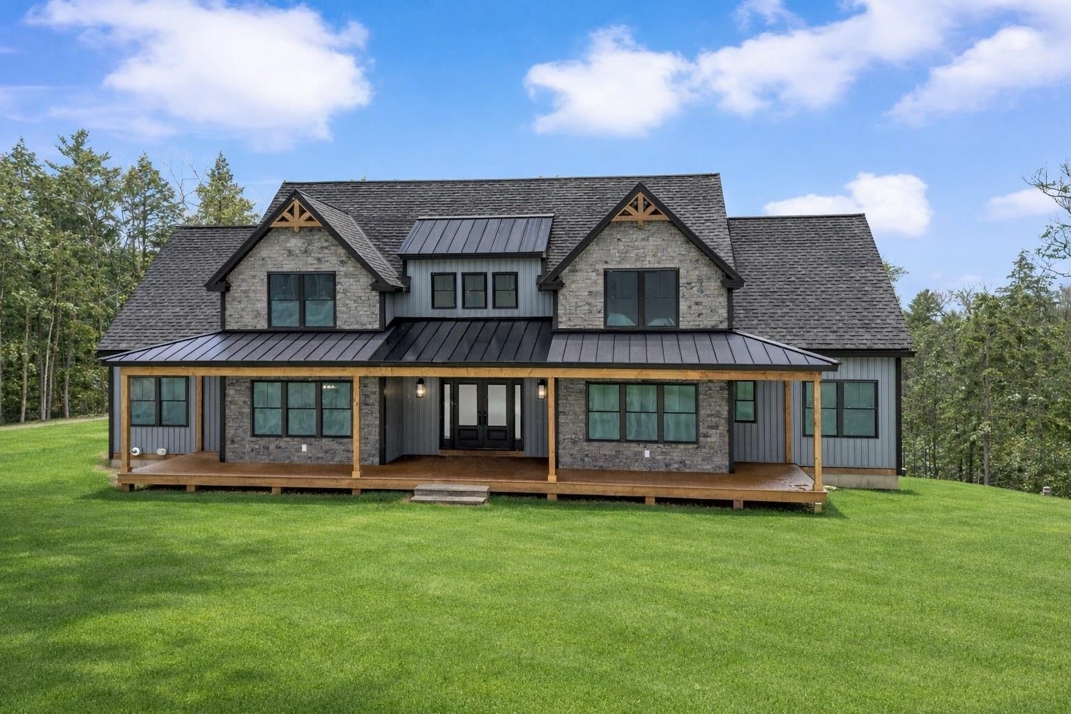 New Boston, New Hampshire, 03070, United States, 5 Bedrooms Bedrooms, ,3 BathroomsBathrooms,Residential,Active,2008344