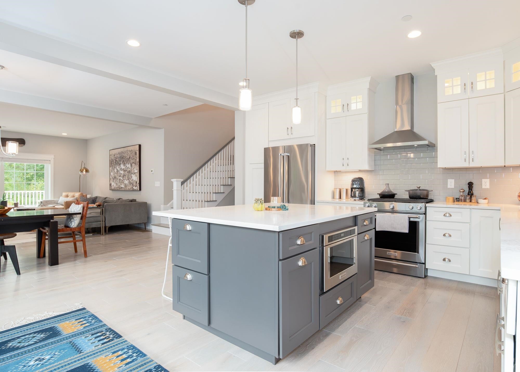 Portsmouth, New Hampshire, 03801, United States, 3 Bedrooms Bedrooms, ,3 BathroomsBathrooms,Residential,Active,1941146