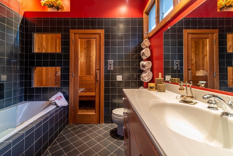 Peru, Vermont, 05152, United States, 5 Bedrooms Bedrooms, ,5 BathroomsBathrooms,Residential,Active,2014570