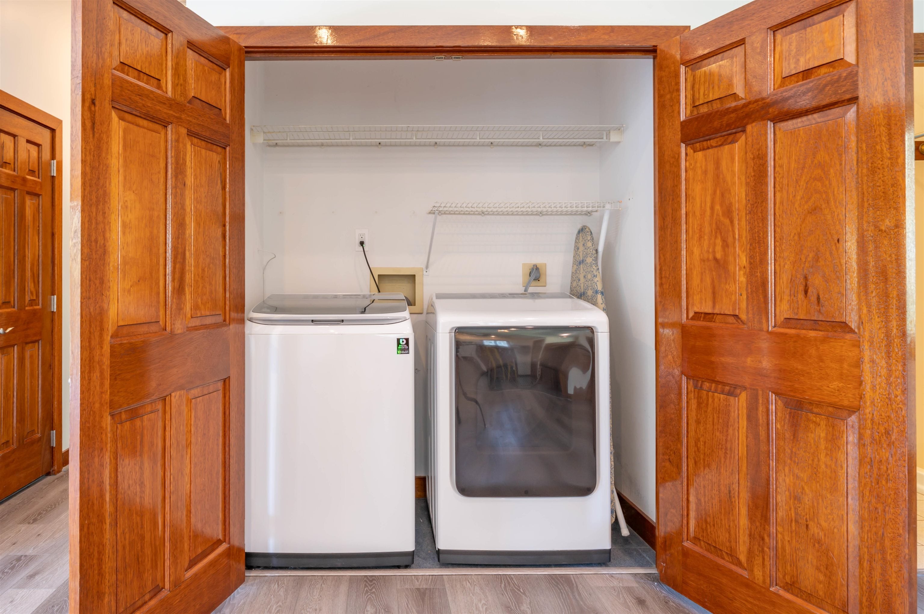 Hampton Falls, New Hampshire, 03844, United States, 7 Bedrooms Bedrooms, ,7 BathroomsBathrooms,Residential,Active,1820328