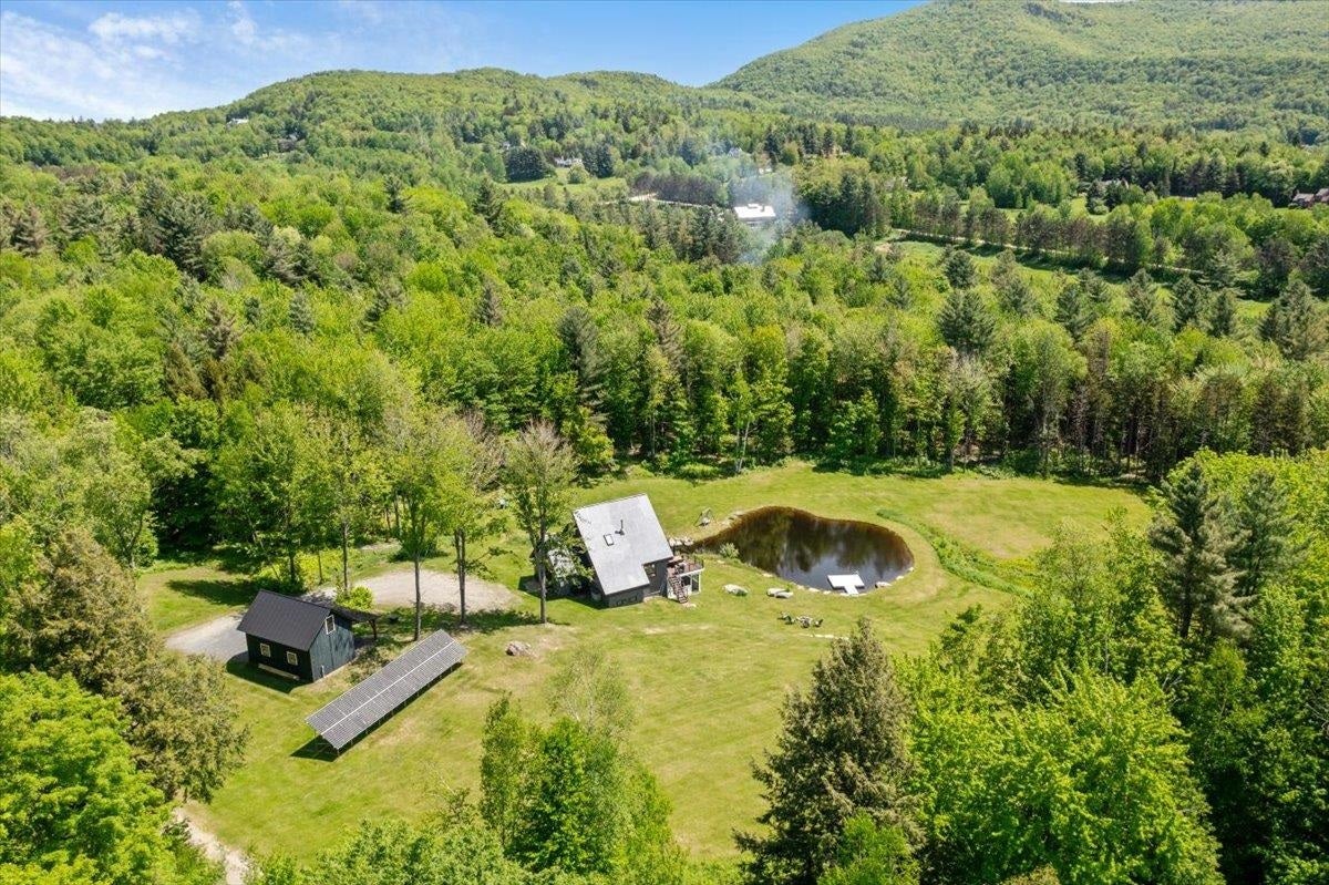 Stowe, Vermont, 05672, United States, 4 Bedrooms Bedrooms, ,3 BathroomsBathrooms,Residential,Pending,1843882