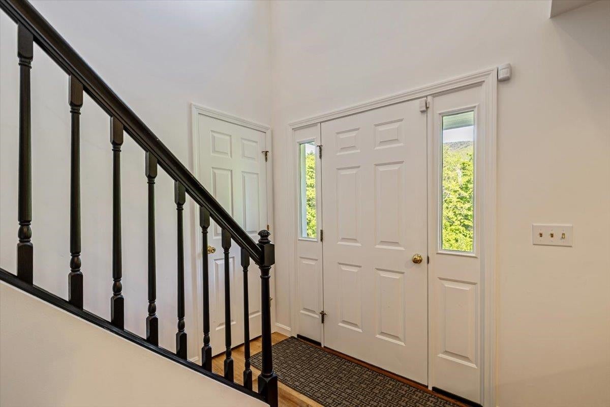 Warren, Vermont, 05674, United States, 5 Bedrooms Bedrooms, ,4 BathroomsBathrooms,Residential,Active,1843881