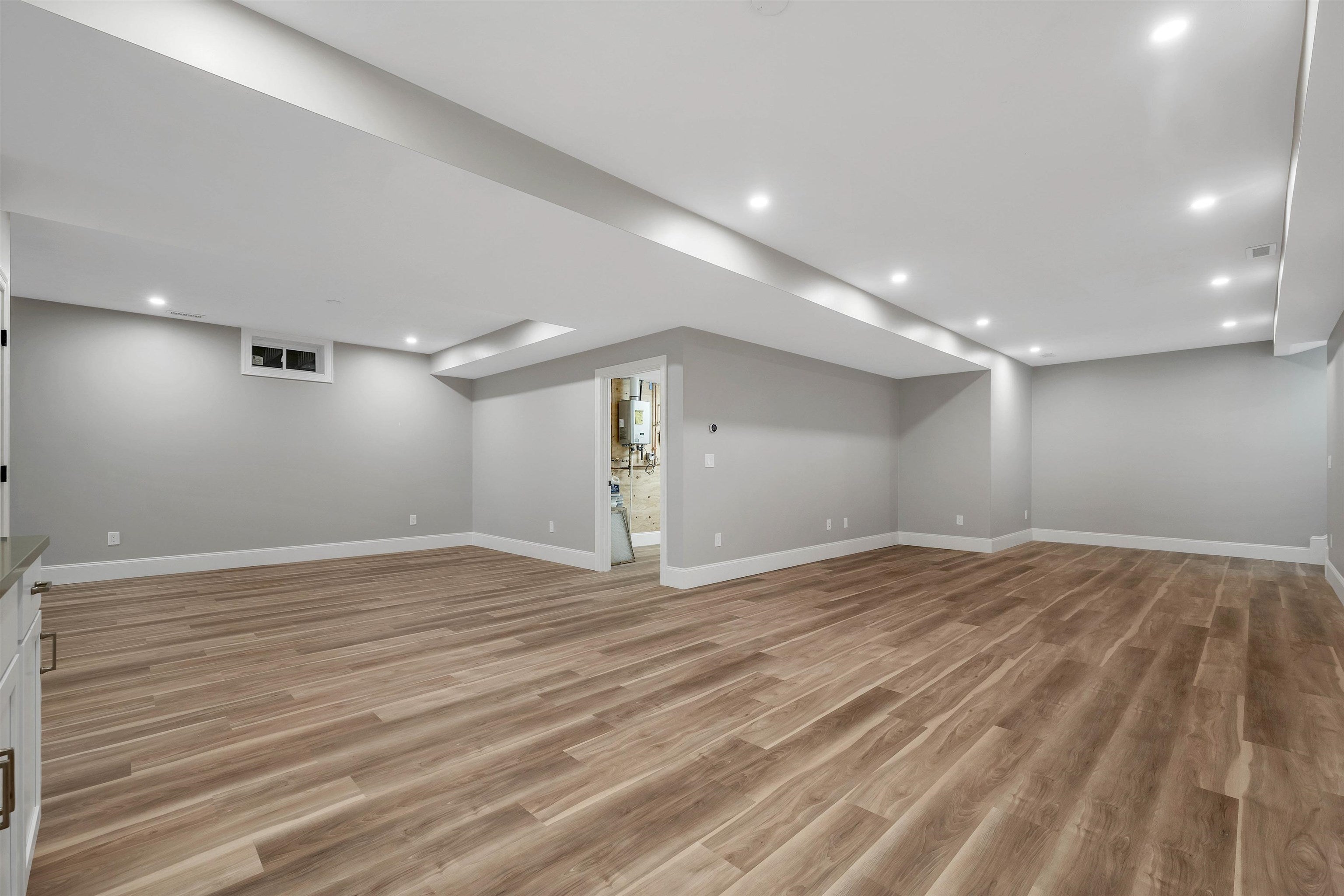 Meredith, New Hampshire, 03253, United States, 4 Bedrooms Bedrooms, ,5 BathroomsBathrooms,Residential,Active,1970998