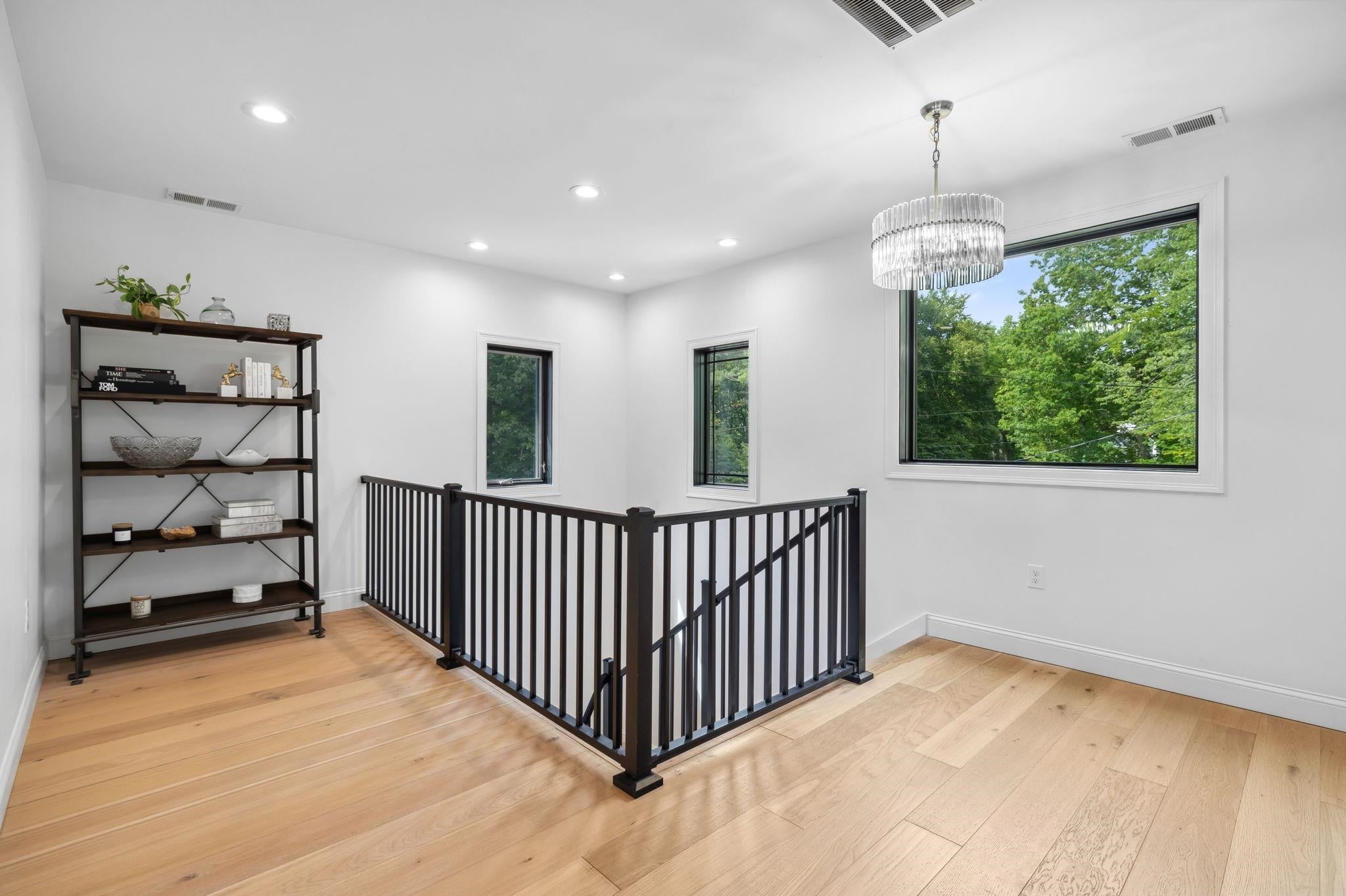 Bedford, New Hampshire, 03110, United States, 7 Bedrooms Bedrooms, ,6 BathroomsBathrooms,Residential,Active,1703132