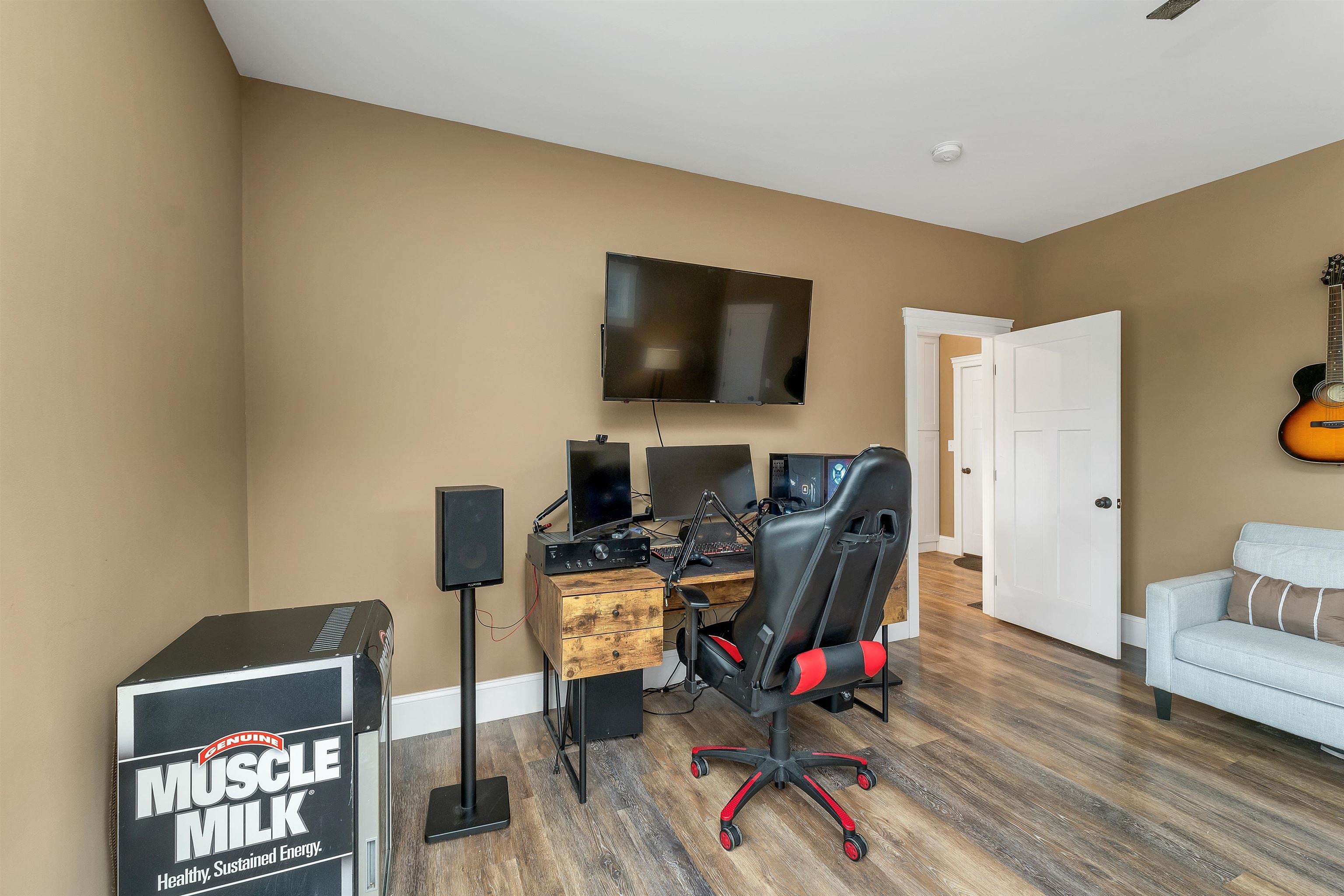 Laconia, New Hampshire, 03246, United States, 4 Bedrooms Bedrooms, ,4 BathroomsBathrooms,Residential,Active,1985603