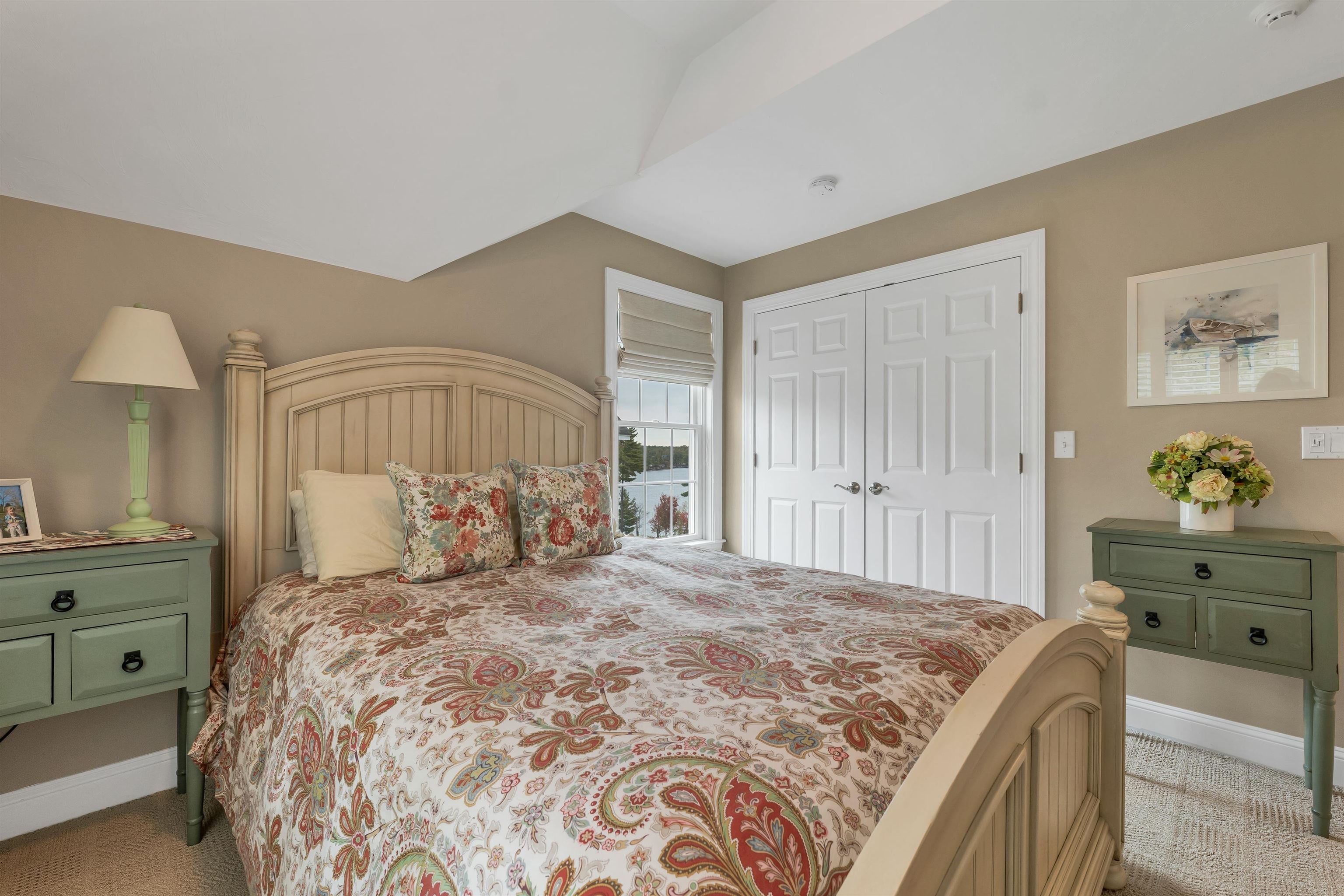 Laconia, New Hampshire, 03246, United States, 5 Bedrooms Bedrooms, ,4 BathroomsBathrooms,Residential,Active,1964500