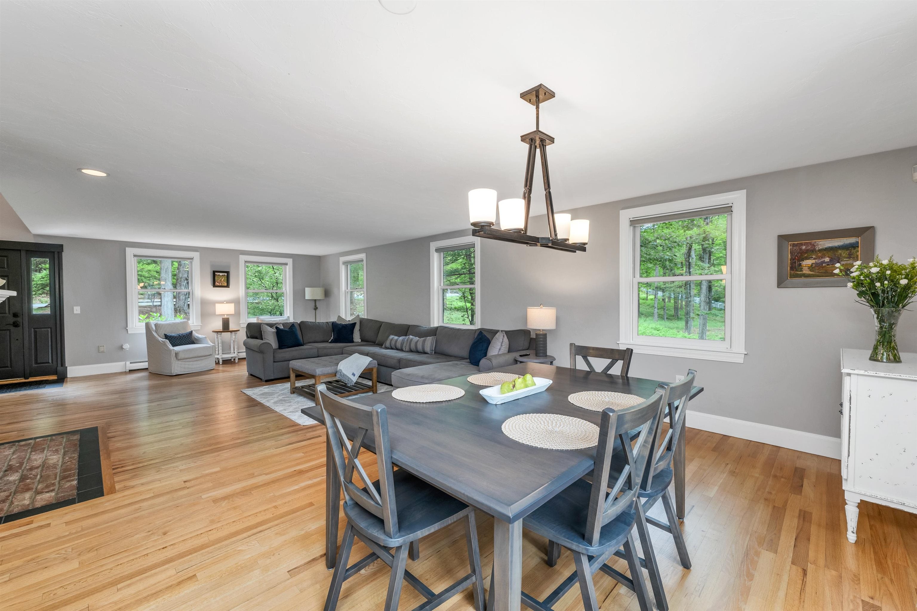 Meredith, New Hampshire, 03253, United States, 4 Bedrooms Bedrooms, ,5 BathroomsBathrooms,Residential,Pending,2045598