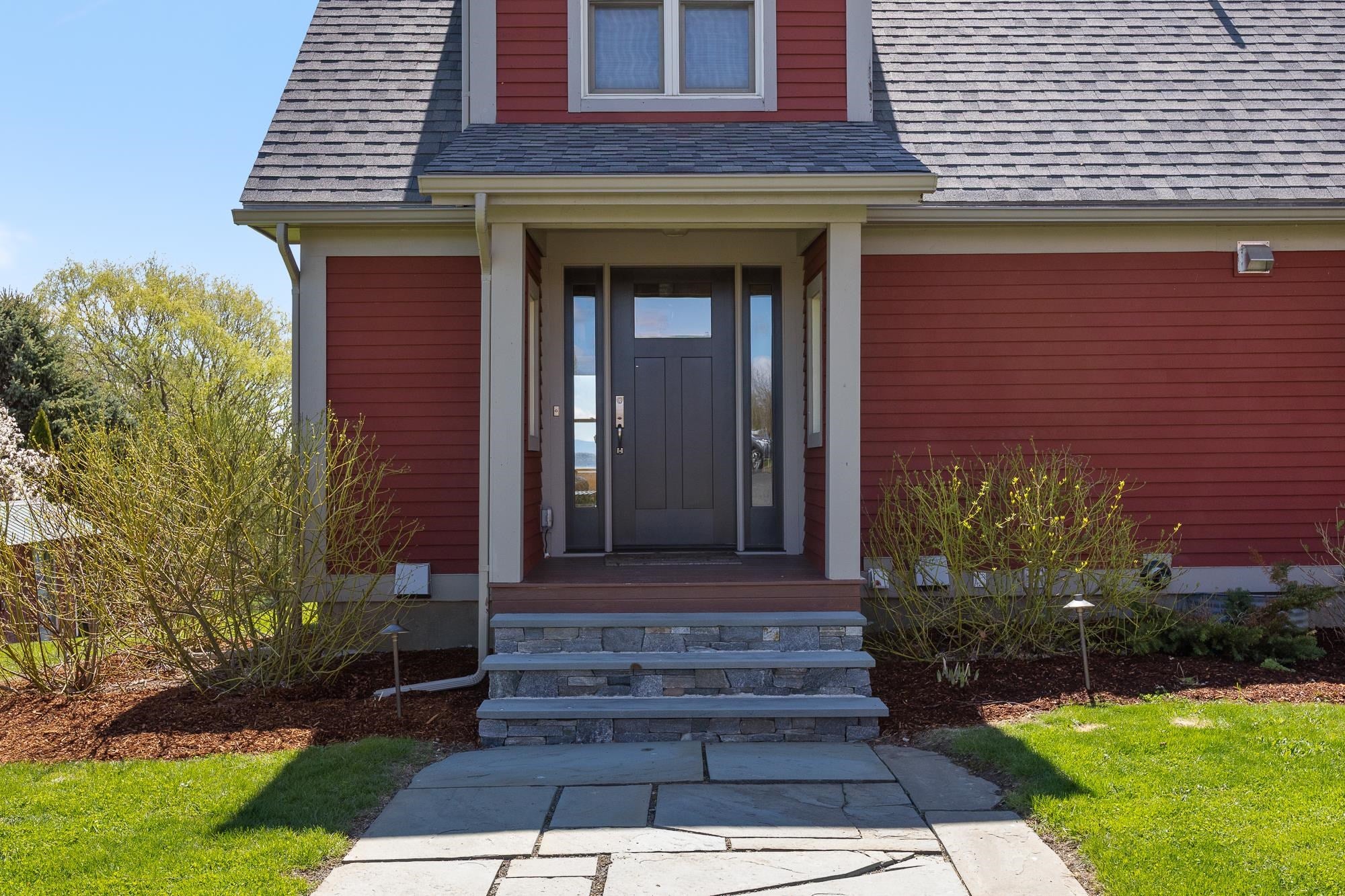 South Hero, Vermont, 05486, United States, 3 Bedrooms Bedrooms, ,5 BathroomsBathrooms,Residential,Active,2045566
