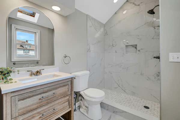 9A N ST, HAMPTON, NH 03842 - Image 1