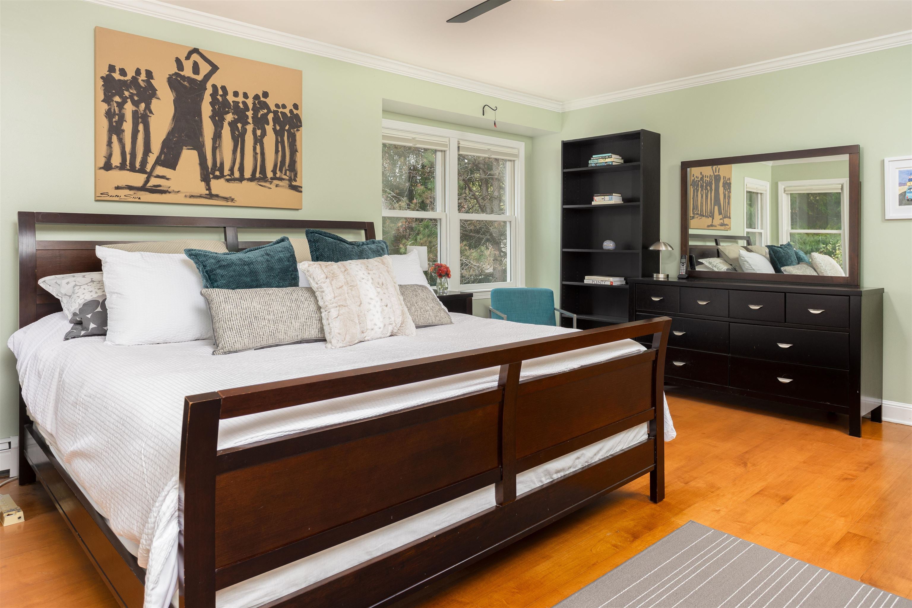 Shelburne, Vermont, 05482, United States, 3 Bedrooms Bedrooms, ,4 BathroomsBathrooms,Residential,Active,1962170