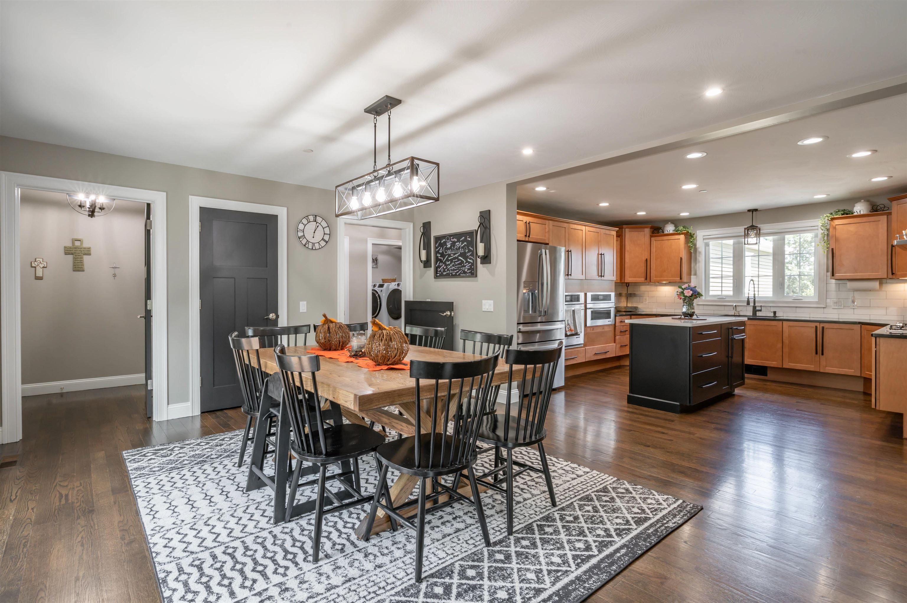 Hollis, New Hampshire, 03049, United States, 4 Bedrooms Bedrooms, ,3 BathroomsBathrooms,Residential,Active,1927665