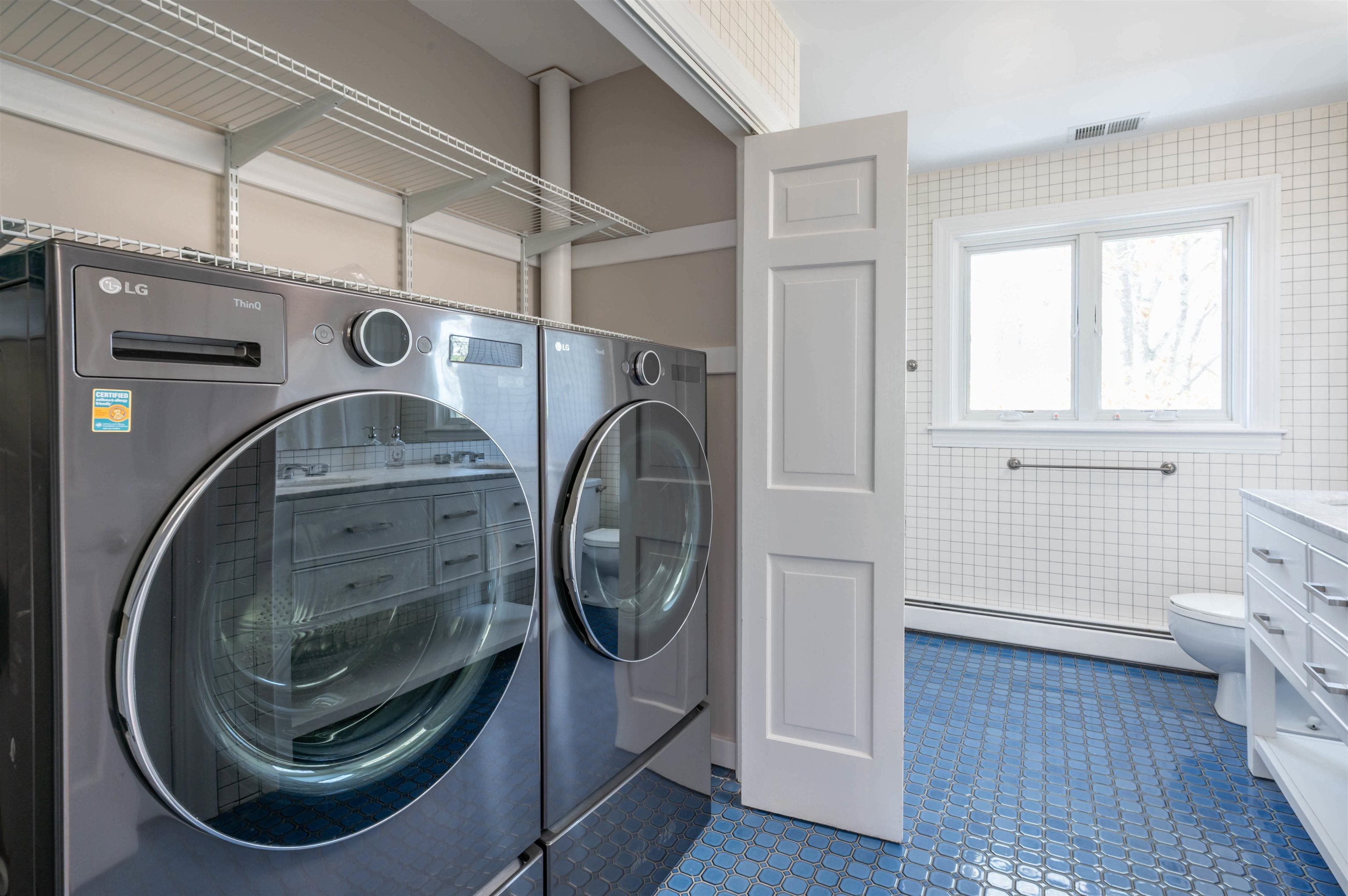 Hampton Falls, New Hampshire, 03844, United States, 7 Bedrooms Bedrooms, ,7 BathroomsBathrooms,Residential,Active,1820328