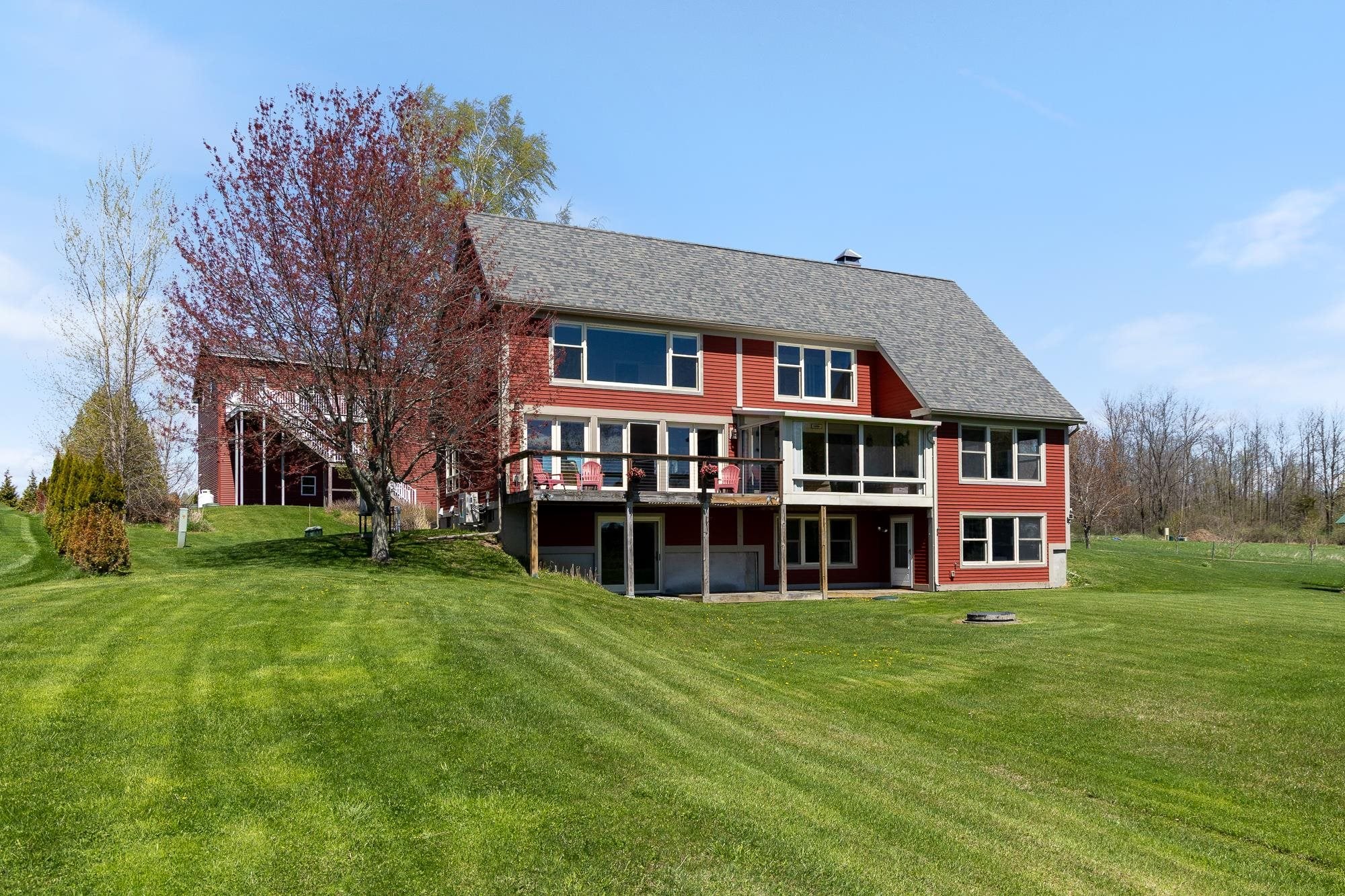 South Hero, Vermont, 05486, United States, 3 Bedrooms Bedrooms, ,5 BathroomsBathrooms,Residential,Active,2045566